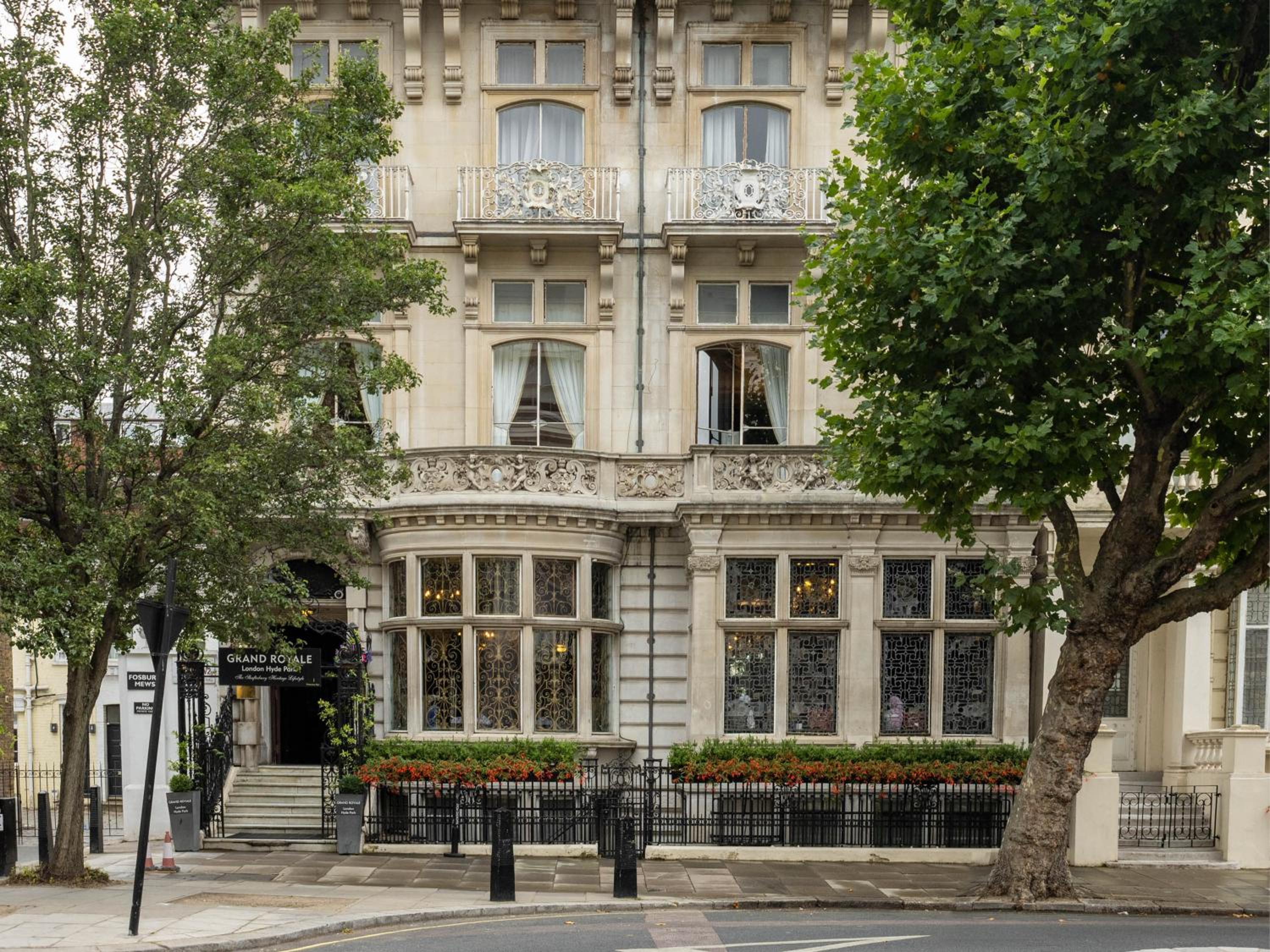 Grand Royale Hyde Park-2