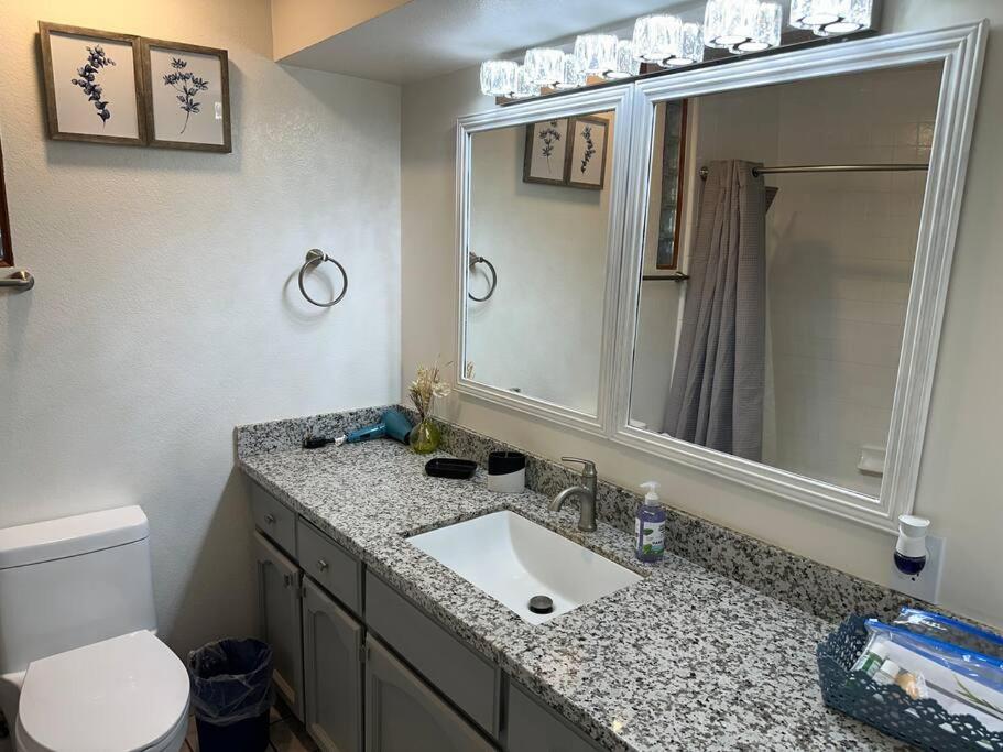 Charming 3 Bedroom Farmhouse Retreat with Open Deck - Property Image 20