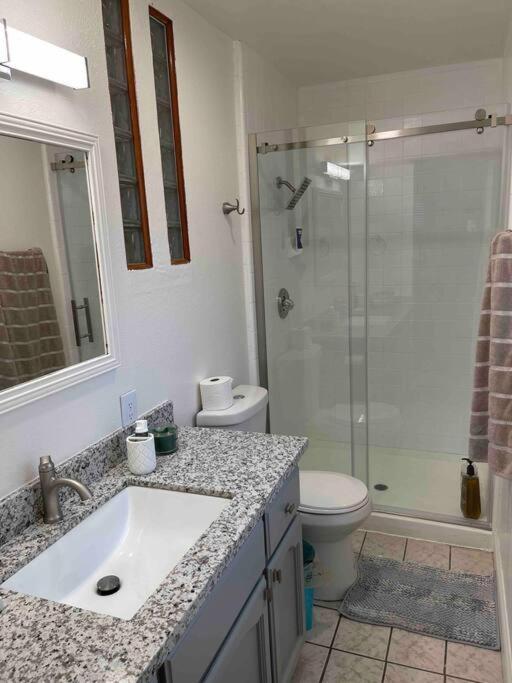 Charming 3 Bedroom Farmhouse Retreat with Open Deck - Property Image 17