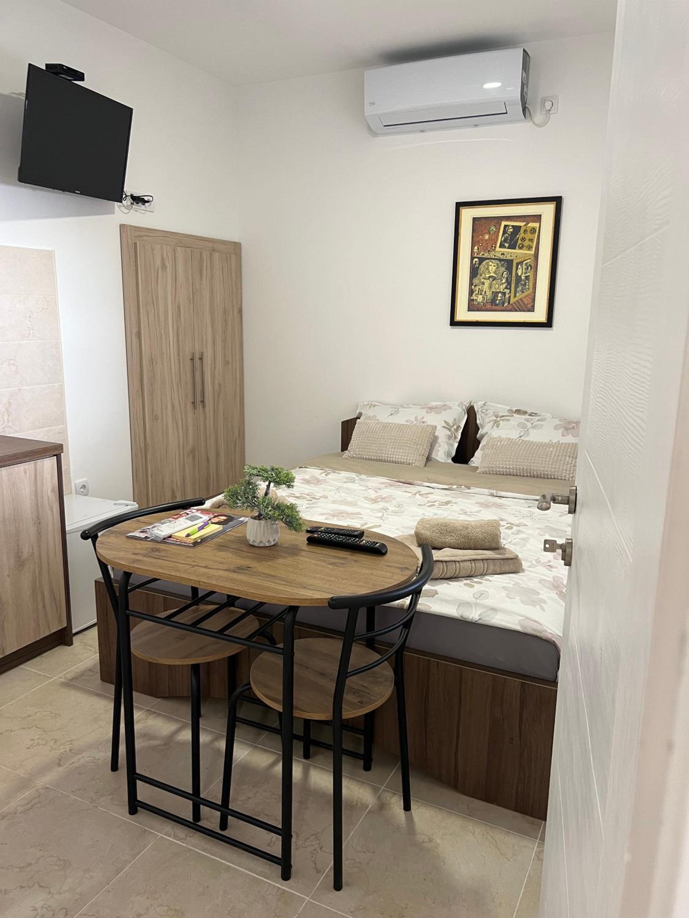 LUX Apartmani view 3
