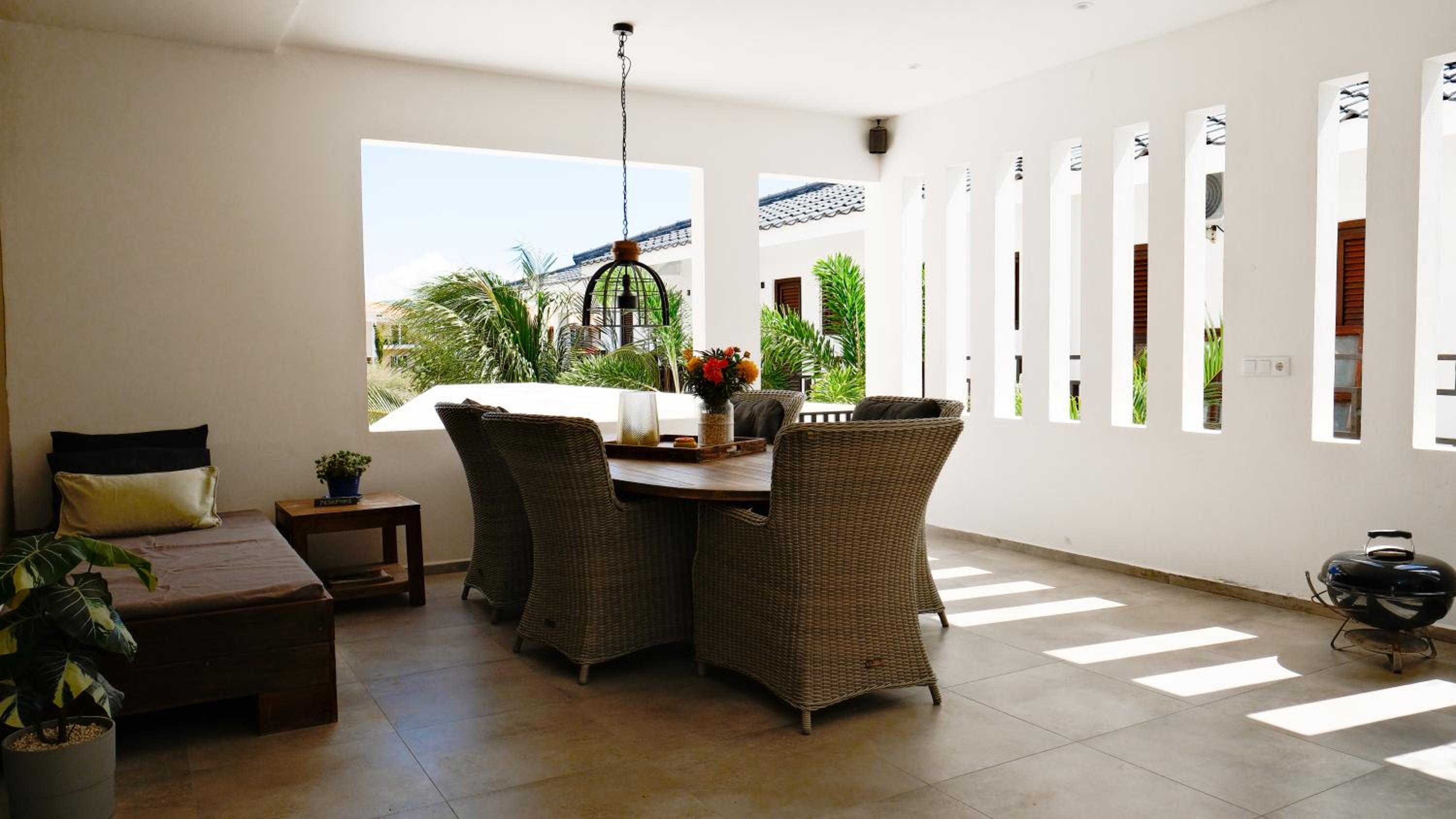 Goudhaen Luxury Private apartments Jan Thiel Beach