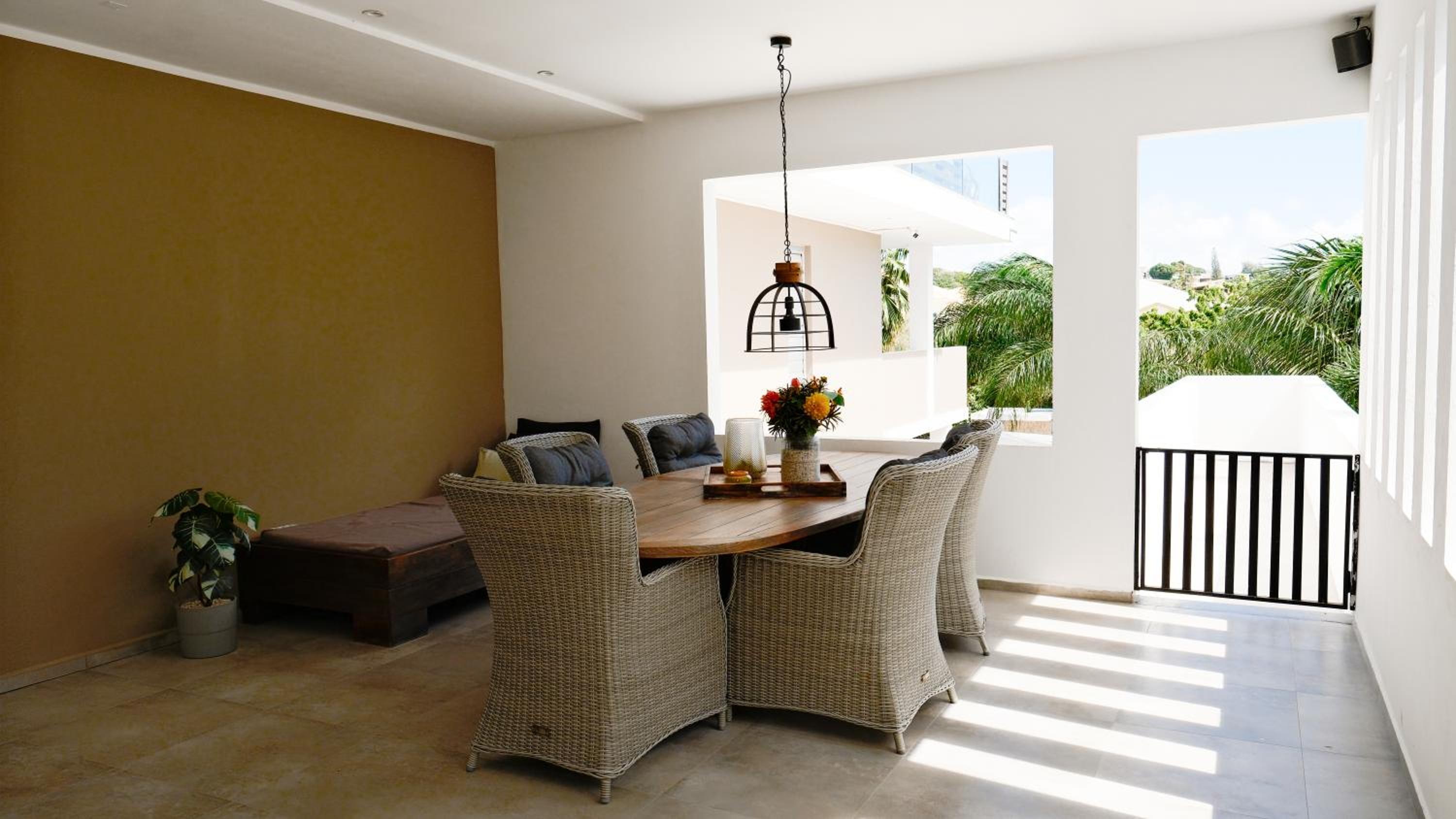 Goudhaen Luxury Private apartments Jan Thiel Beach