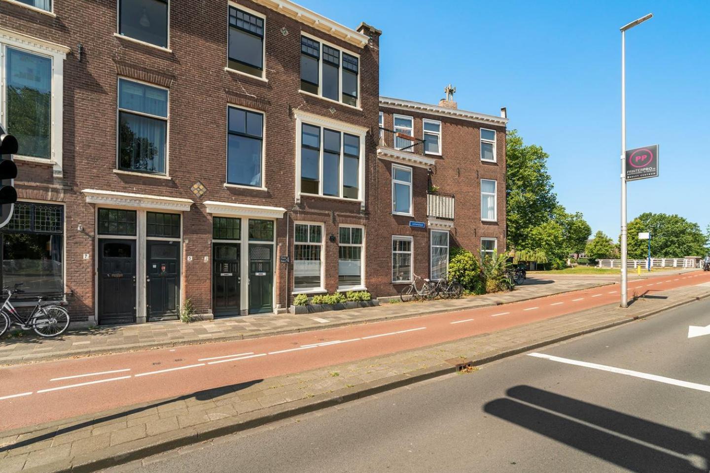 Beautiful house in Delft view 2