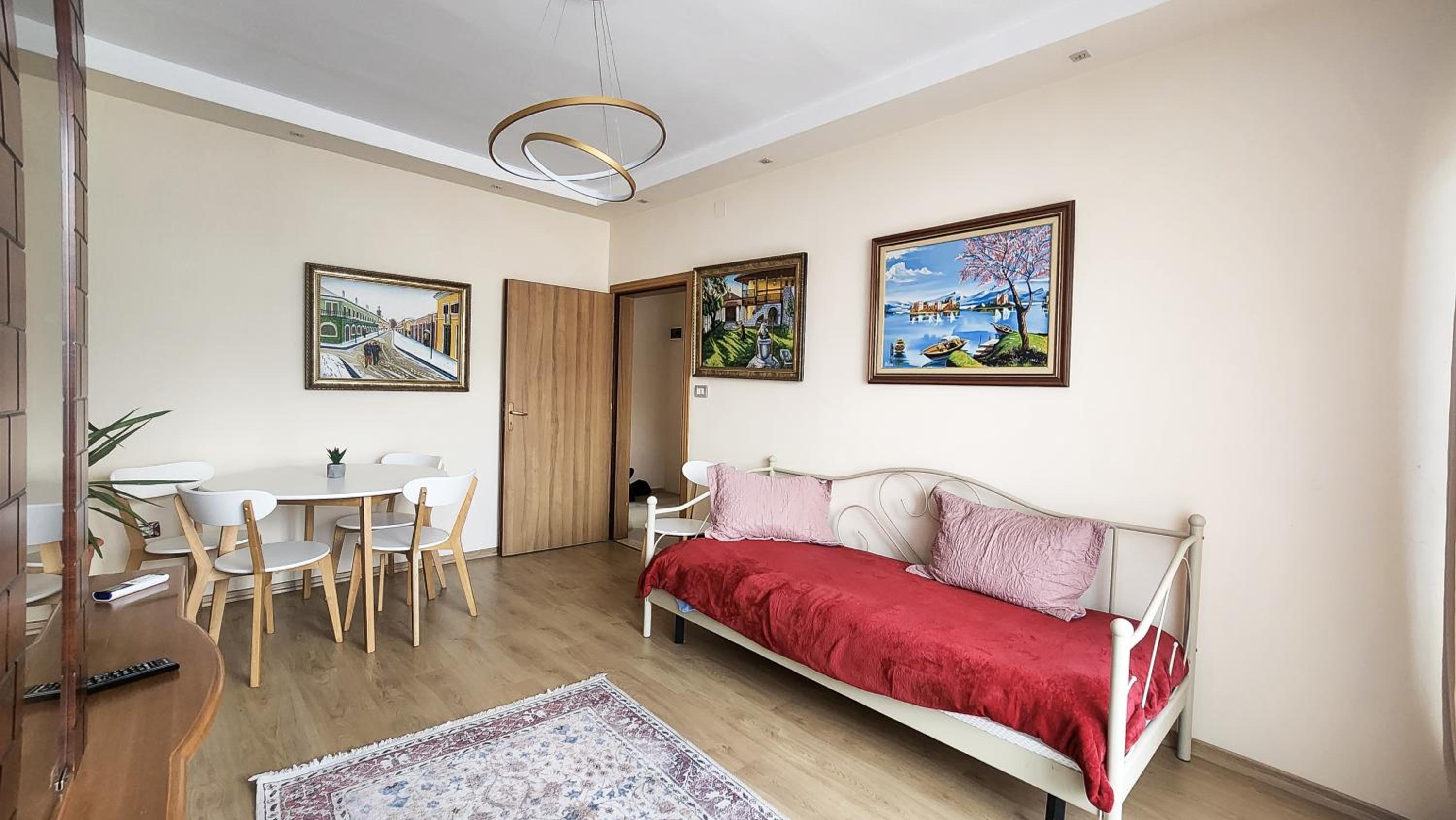 Julio Tirana Center Apartment