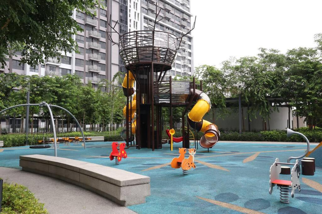M Vertica Kuala Lumpur by HLG Re