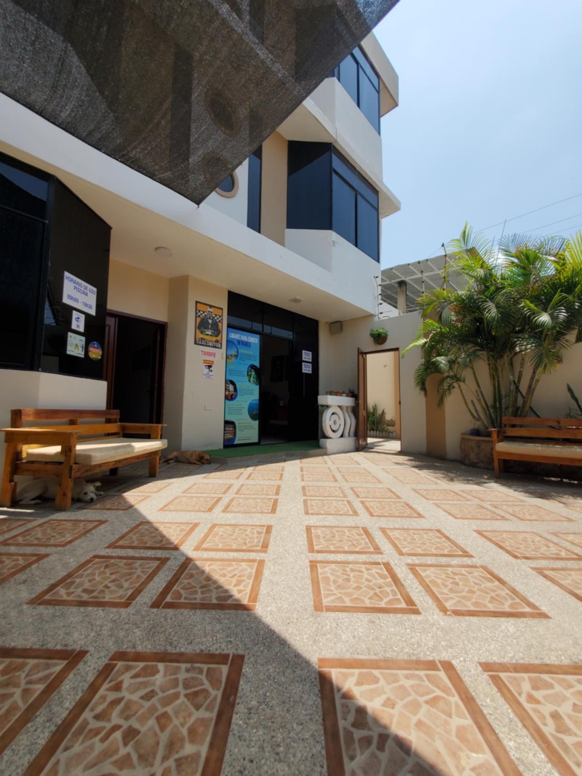 Hotel HOSTAL SAN MARINO - Image 1