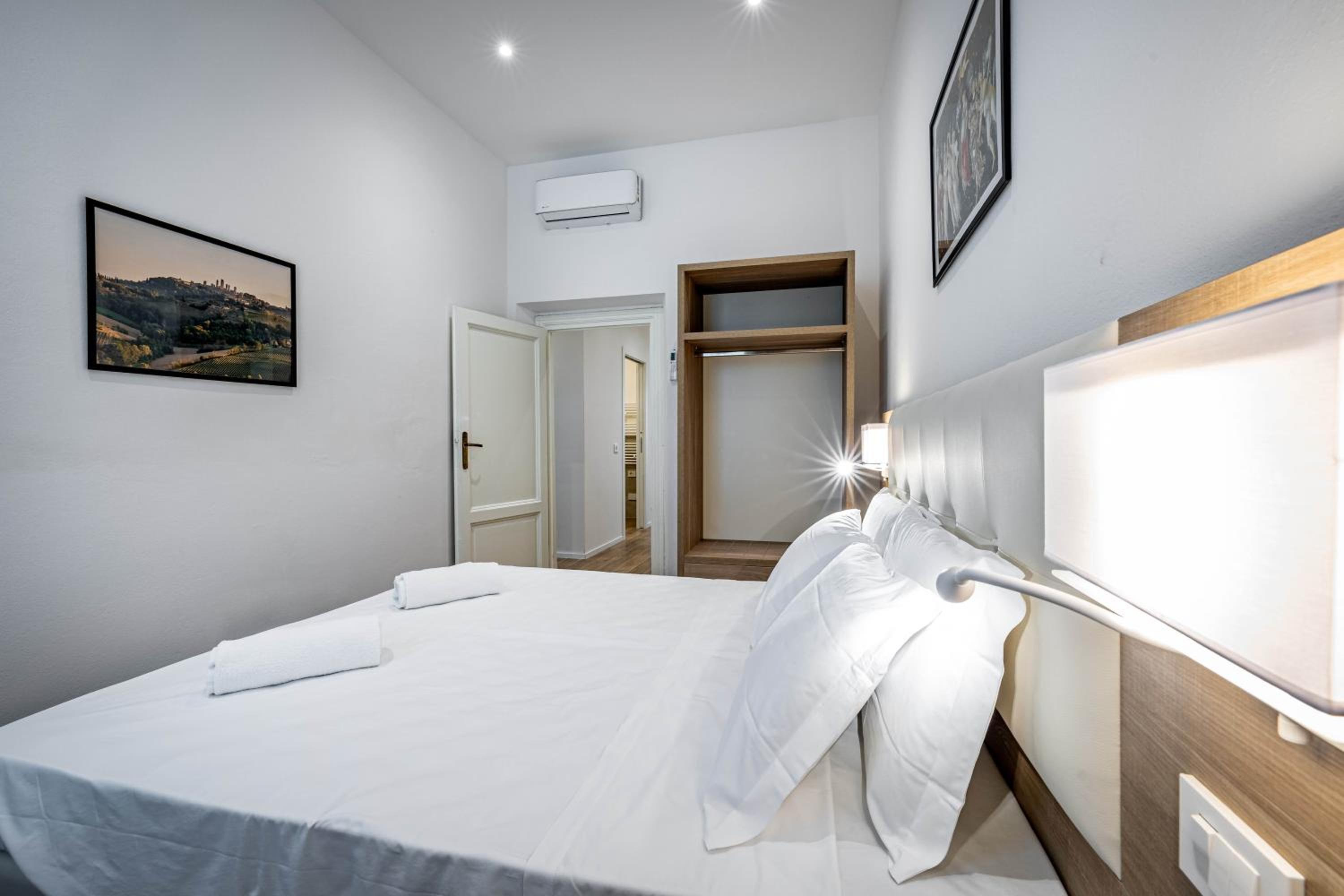 YD elegant apt with garden