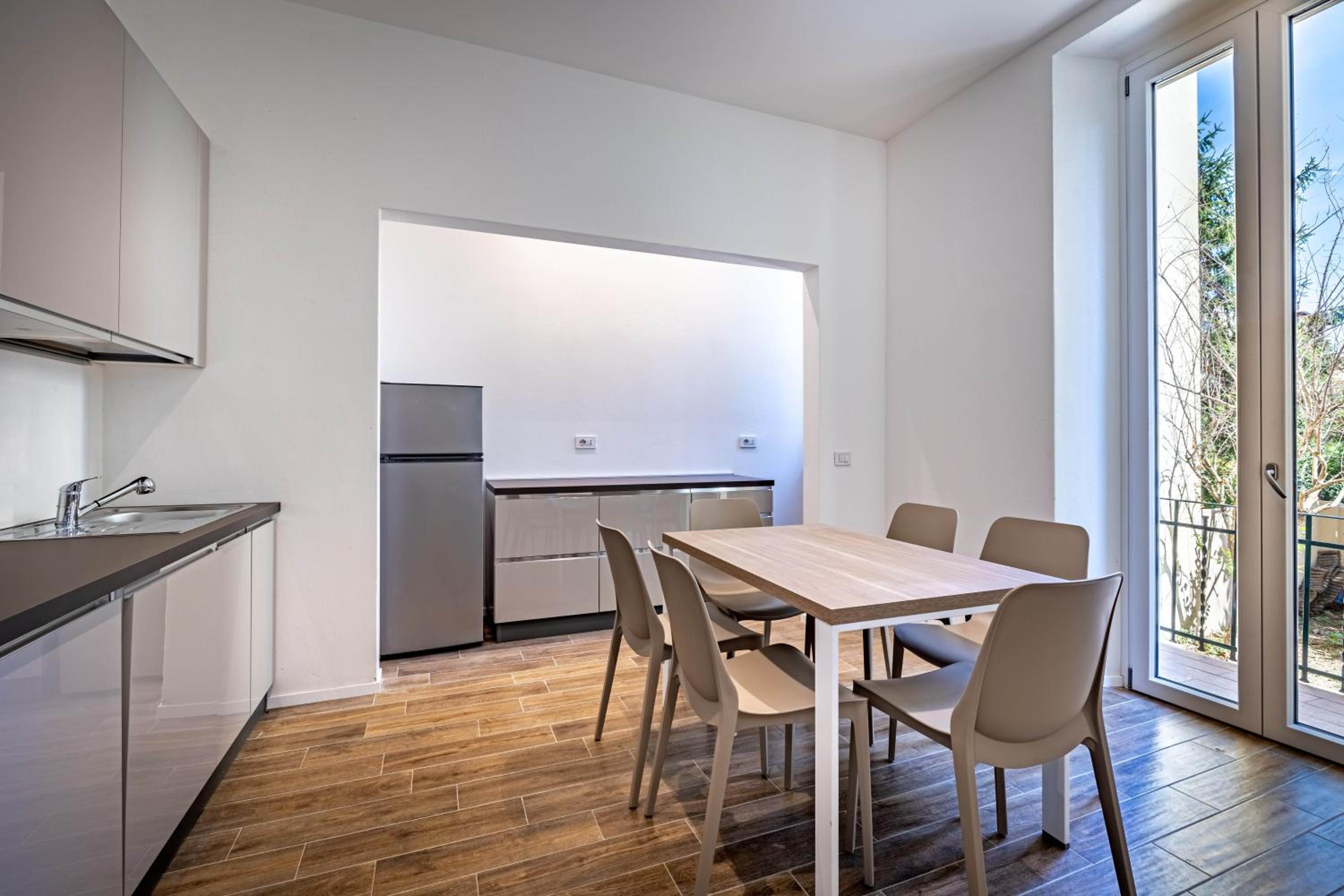 YD elegant apt with garden