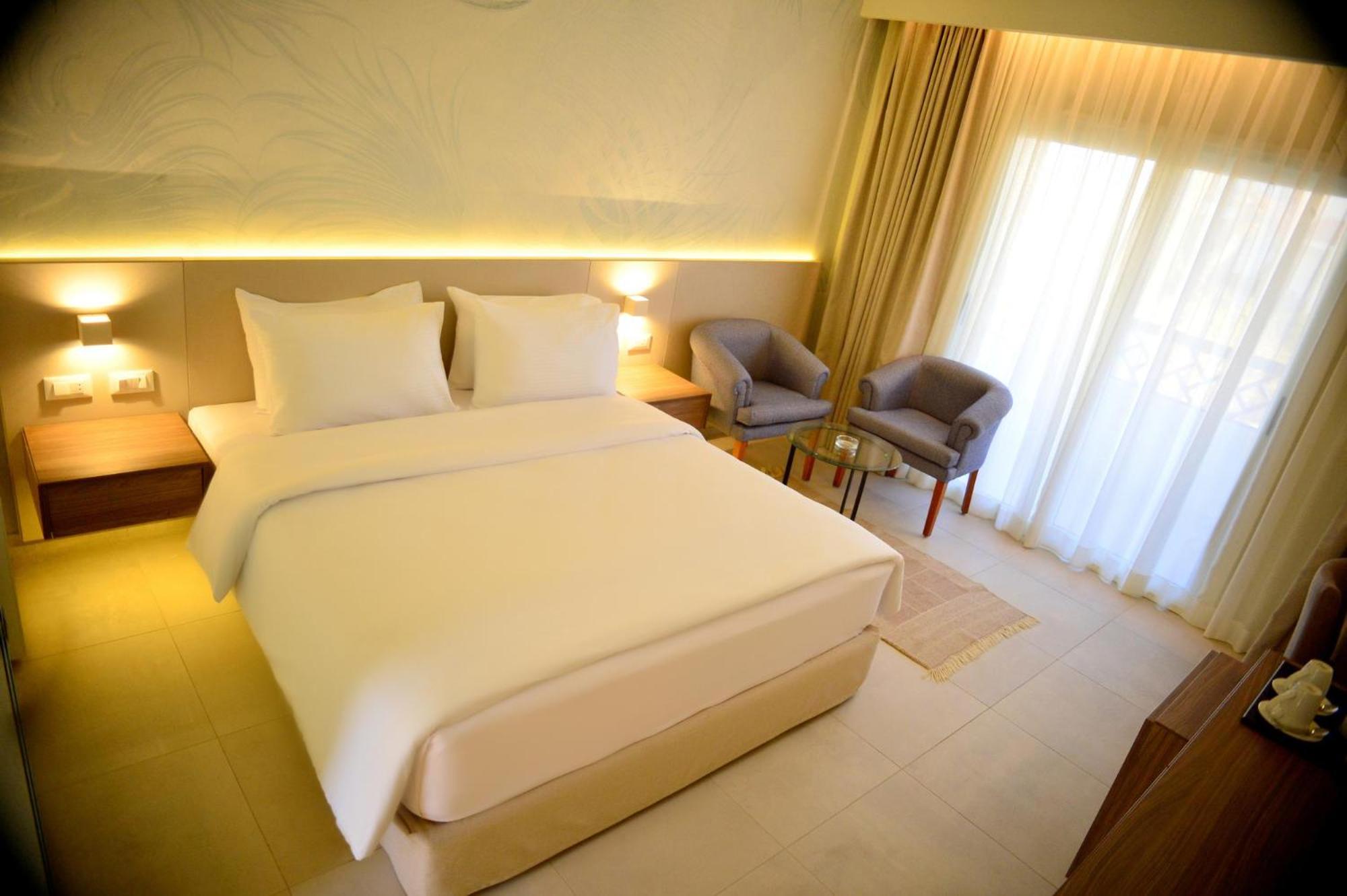 Reef Oasis Beach Aqua Park Resort