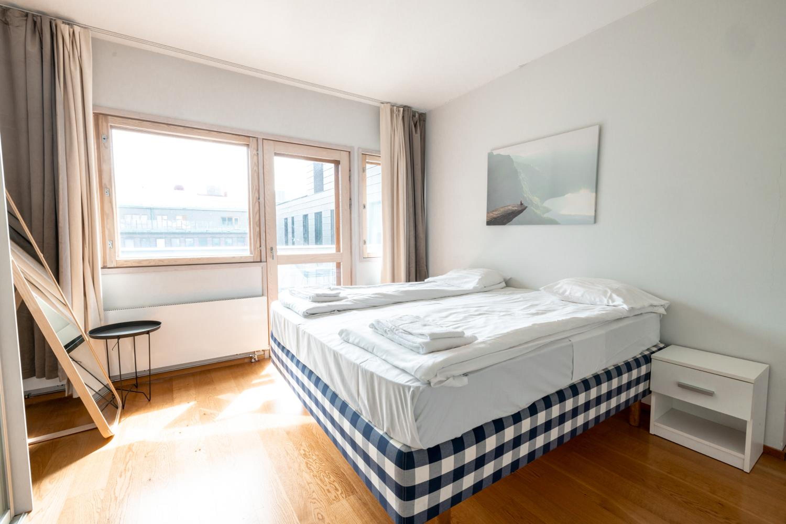 2ndhomes Luxury 2BR Apartment with Rooftop Terrace & Sauna in Kamppi Center view 3