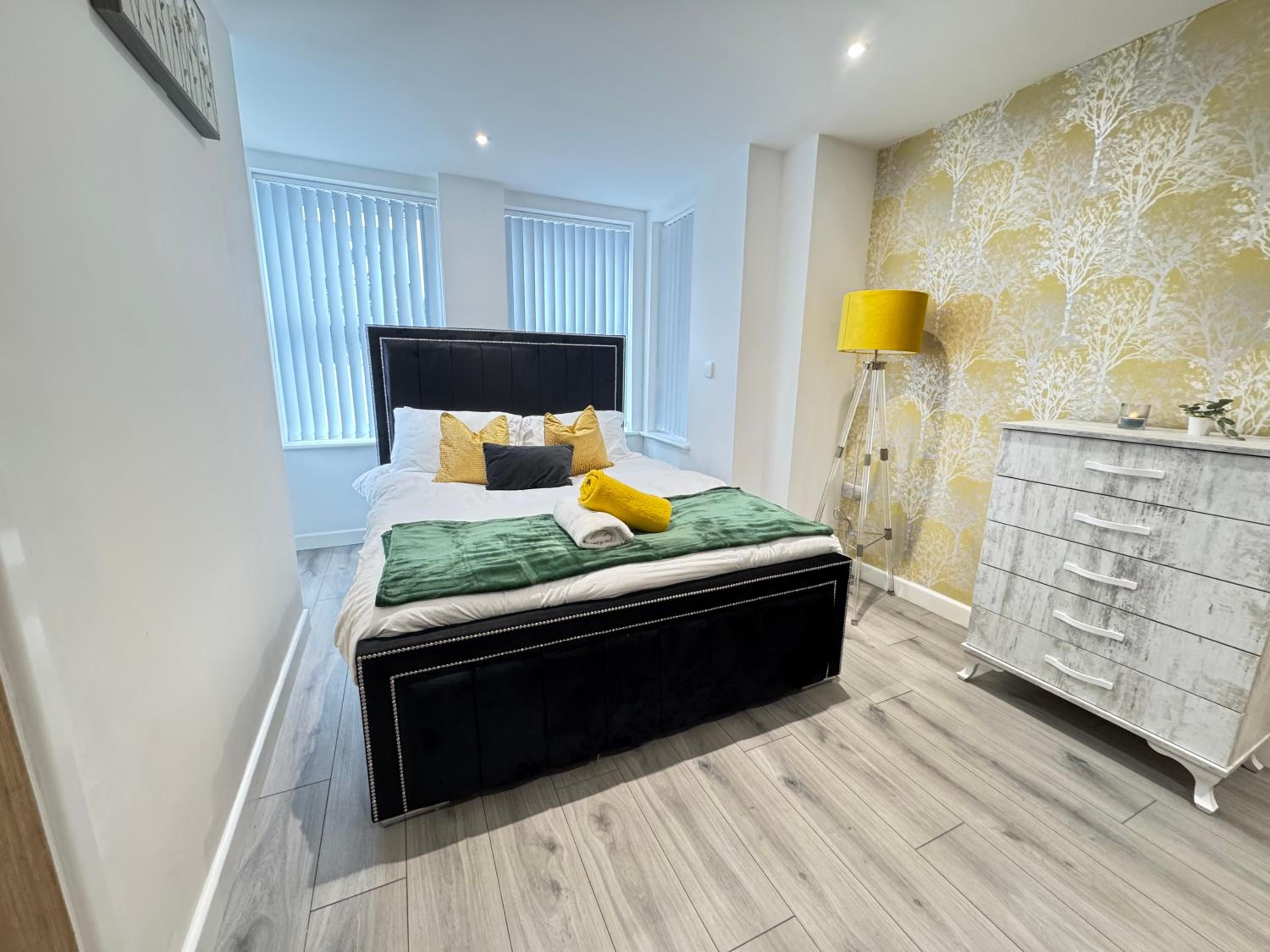 Oxford Vacations - The Phantom Apartment ideal for JR Churchill Manor Nuffield Hospitals Oxford B University 2023 built sleeps 5 people comfortably very modern 2 rooms 3 bathrooms 1 minute walk to John Radcliffe Hospital - Property Image 69