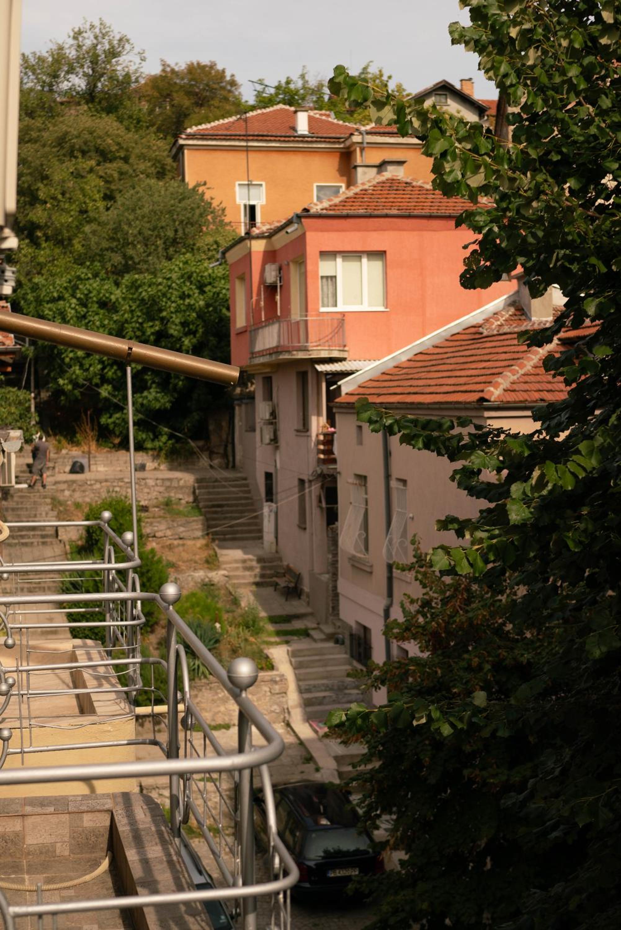 2-Bedroom Flat - Sunny Balcony