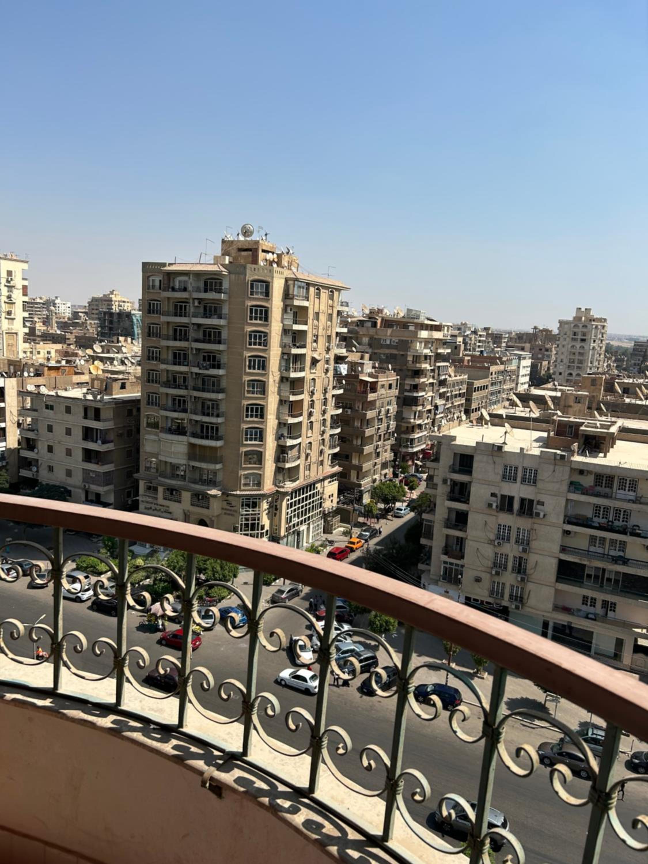 Amazing Holiday Apartment near airport