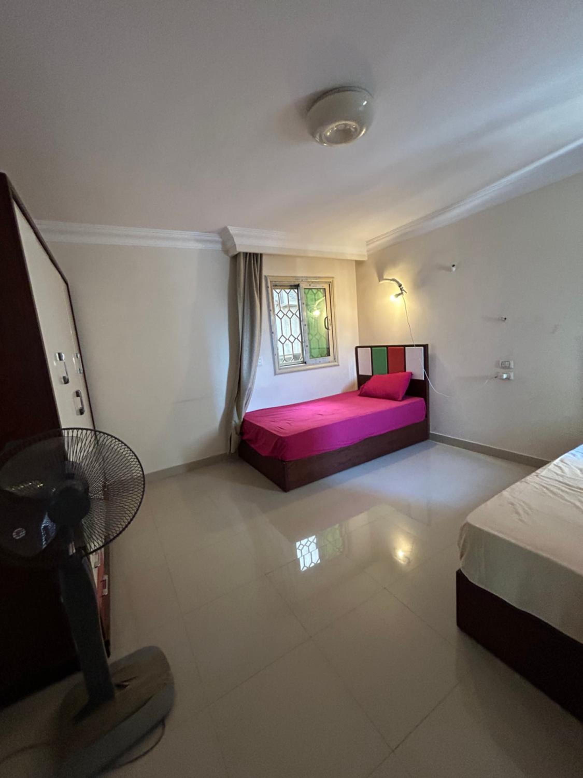 Amazing Holiday Apartment near airport