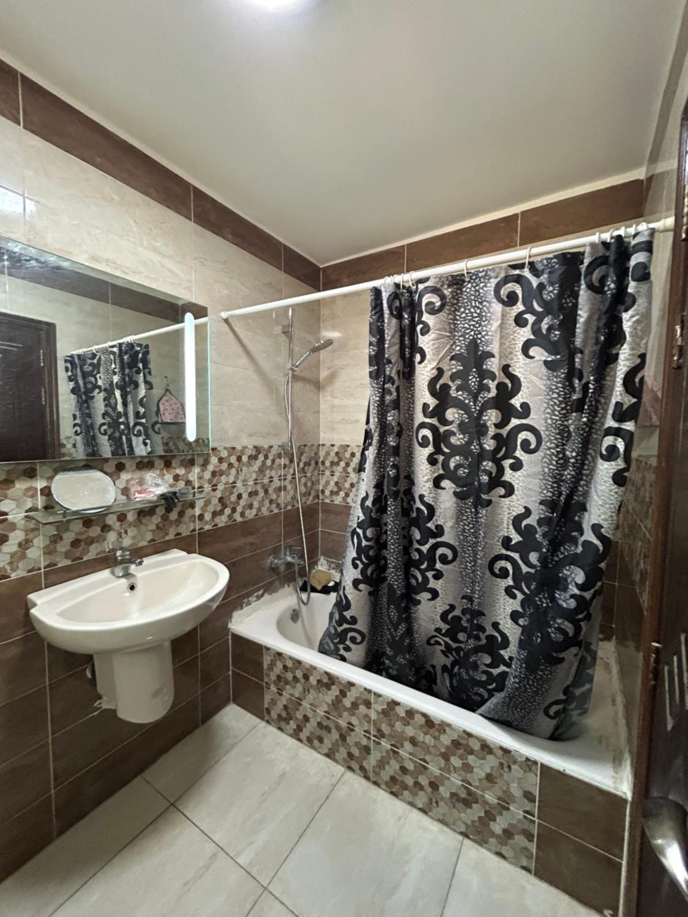Amazing Holiday Apartment near airport