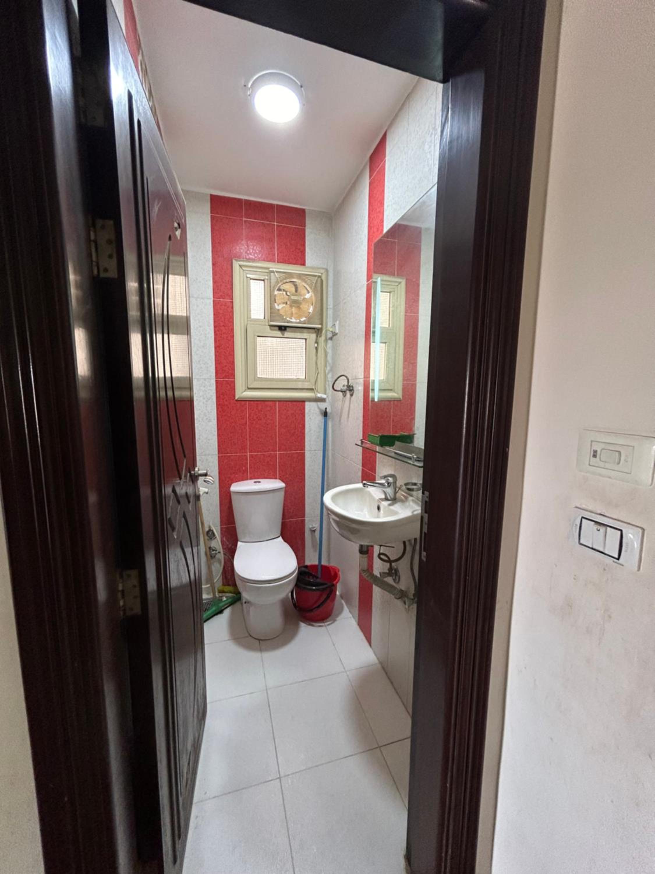 Amazing Holiday Apartment near airport