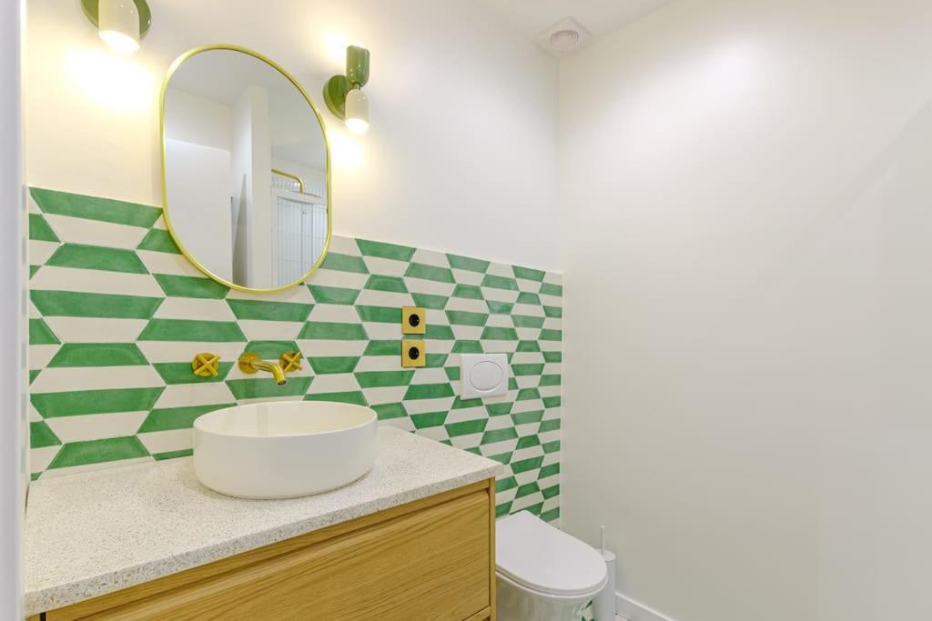 Refined and practical studio in historic center of Alicante