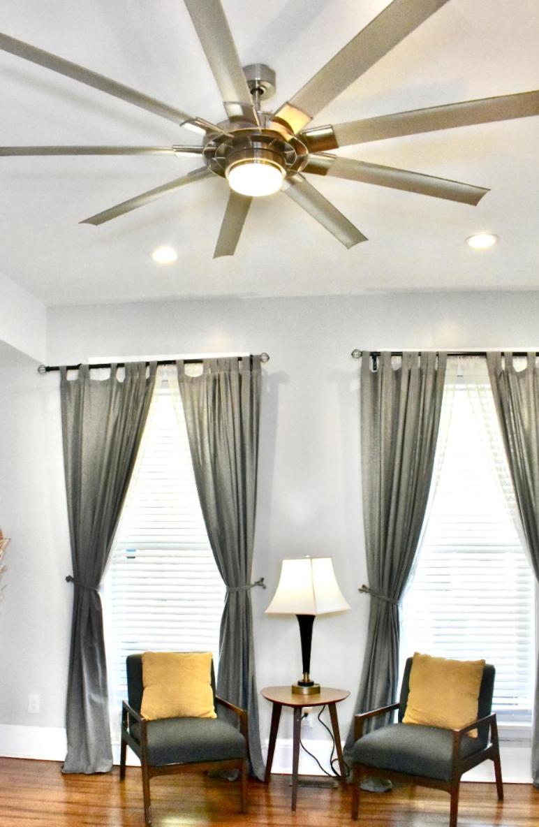 Expansive 8-Bedroom Entire Home view 3