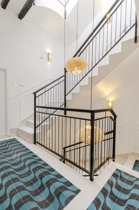 Refined and practical studio in historic center of Alicante