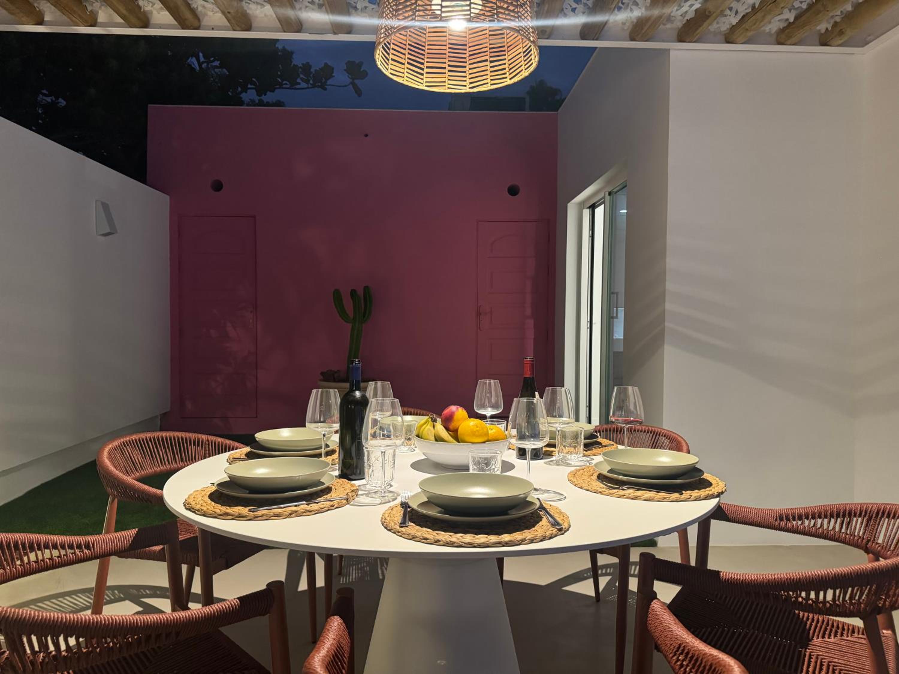 dining