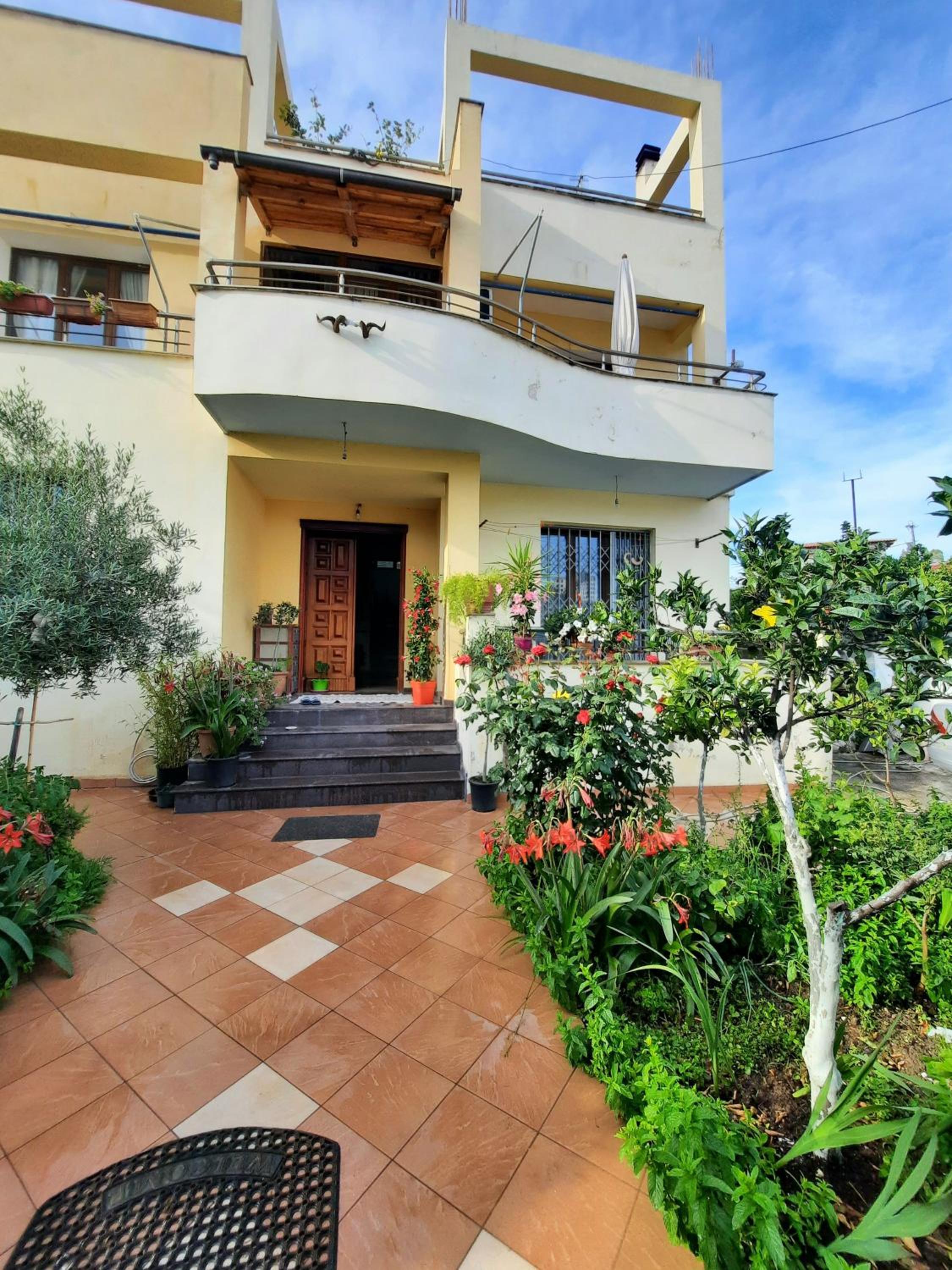 Apartment Ademaj
