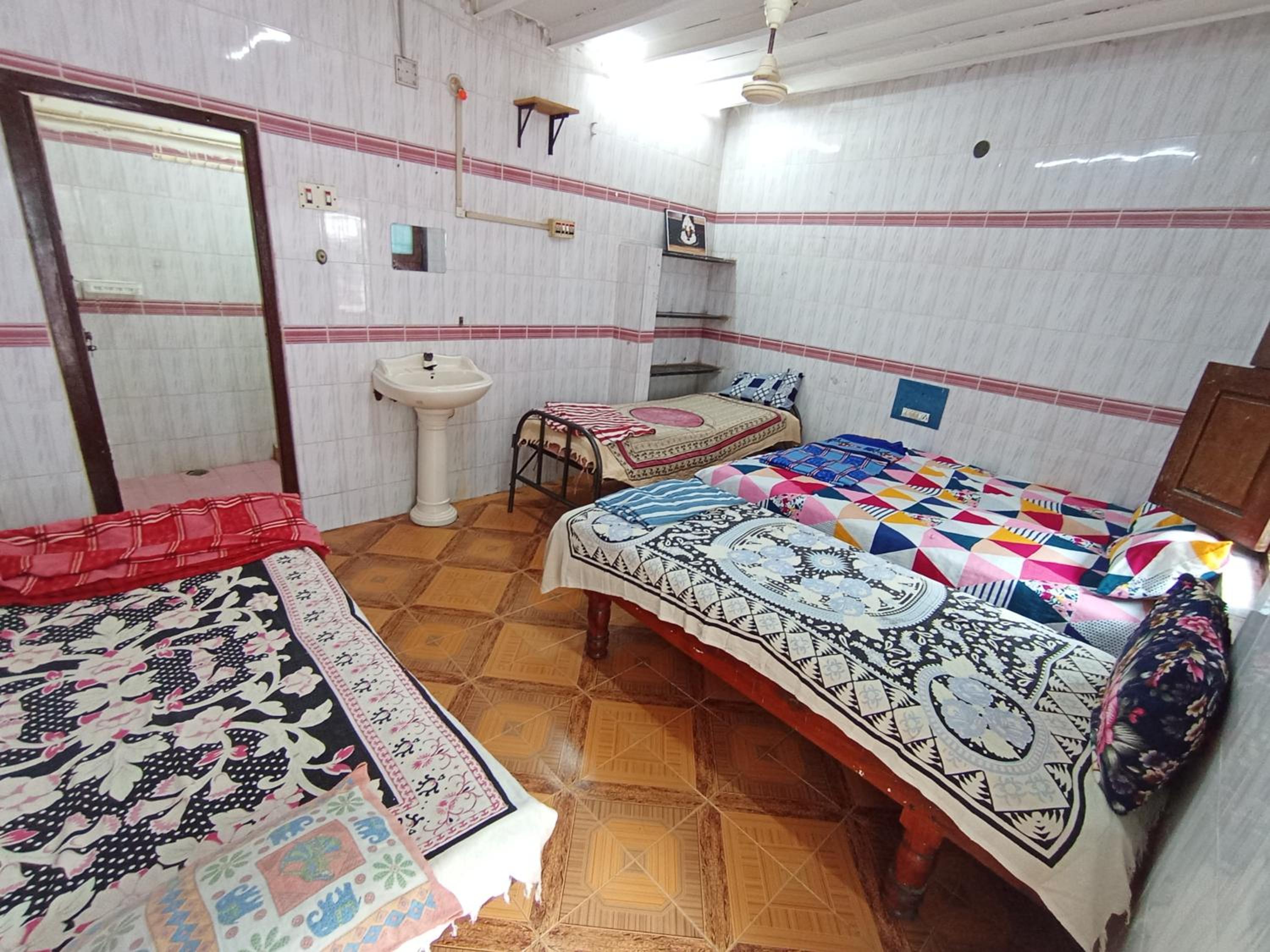 Santosh Guest House Restaurant