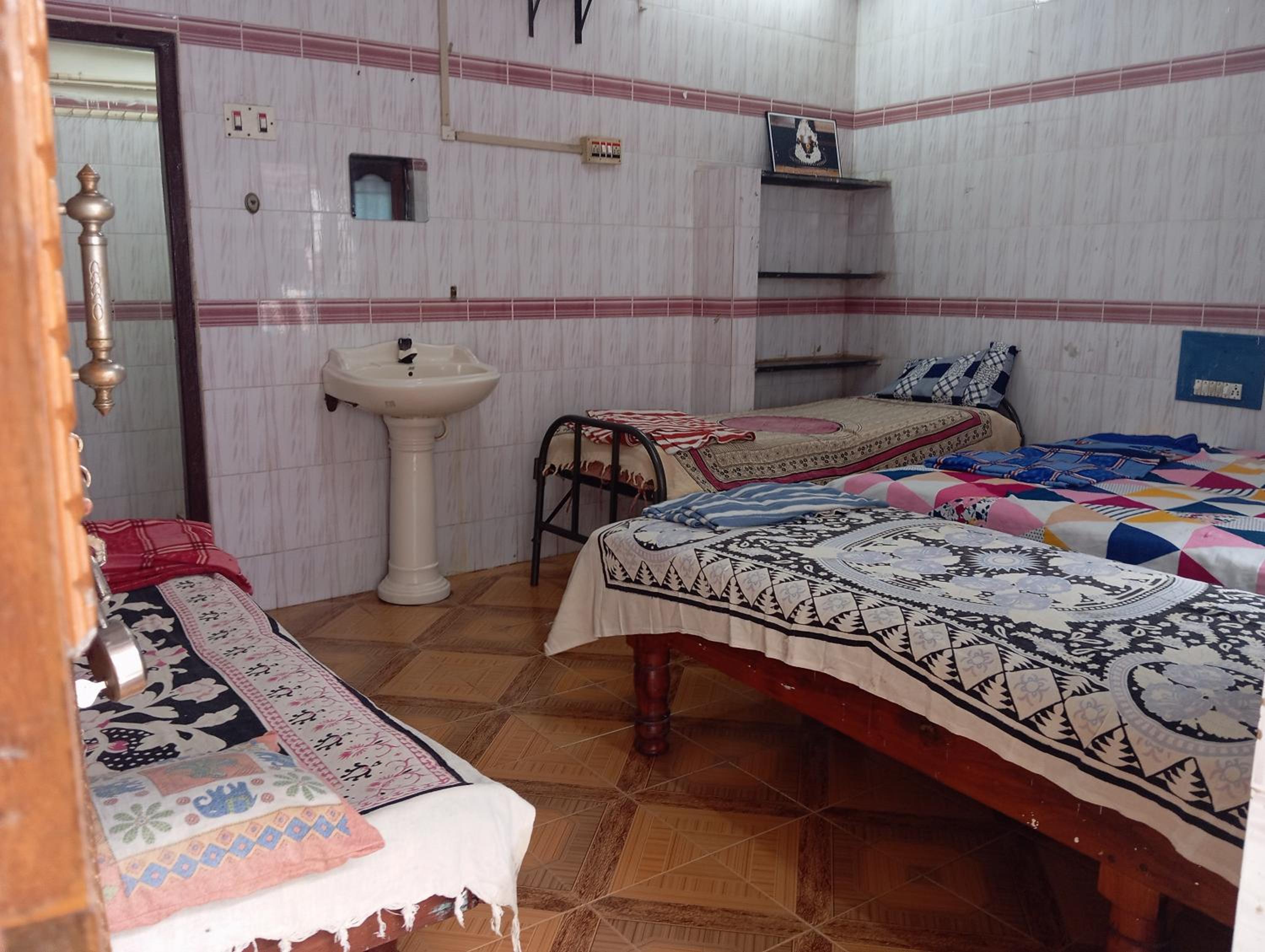 Santosh Guest House Restaurant