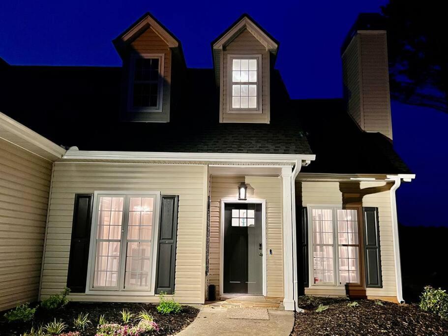 Lake Lanier House 2 view 5