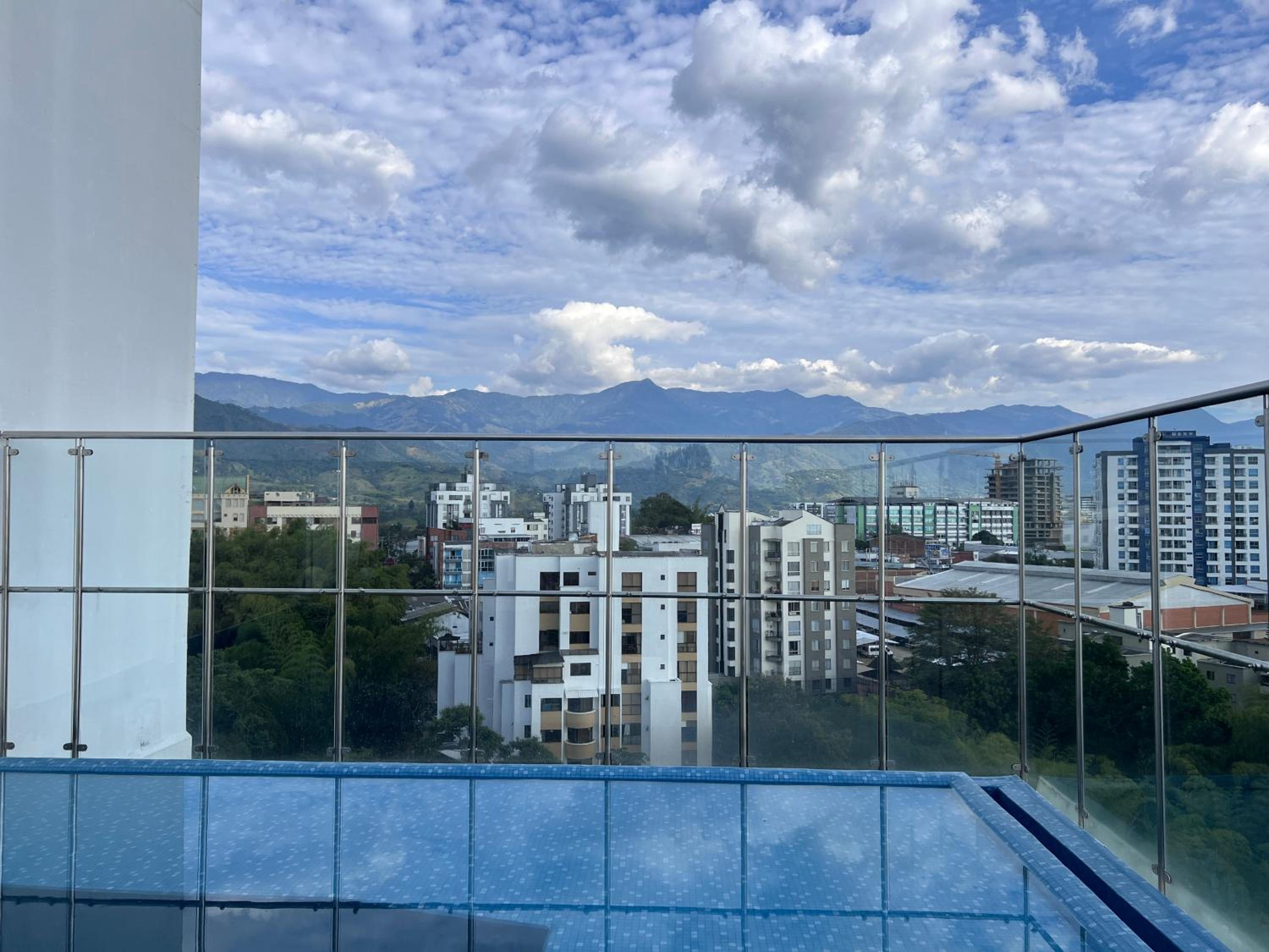 Urban Oasis Laureles