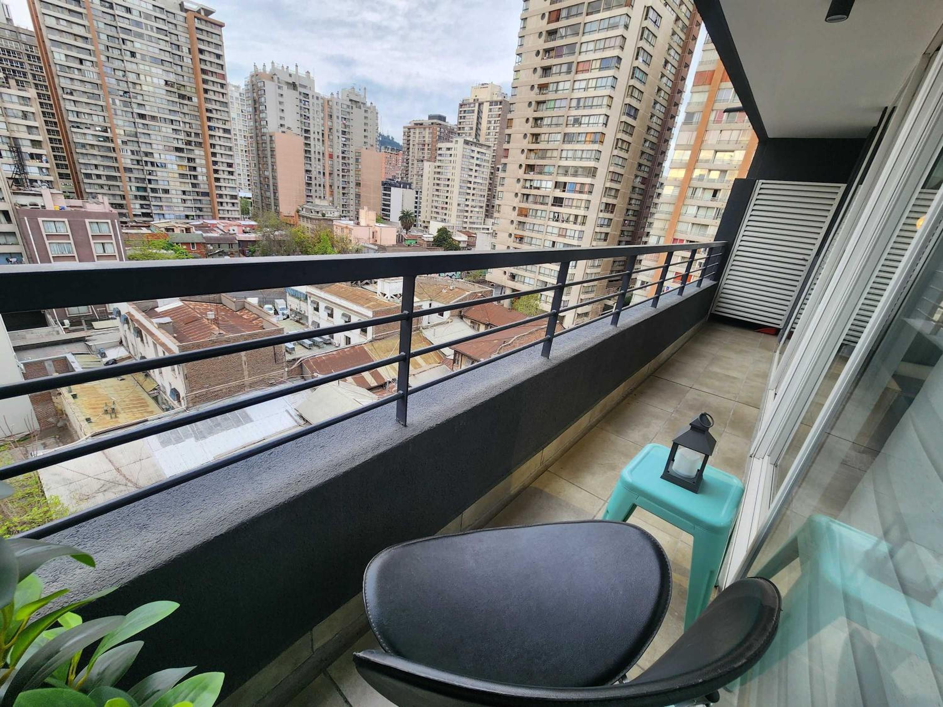 HOM l Terraza Piscina Wifi MetroUniversidadChile
