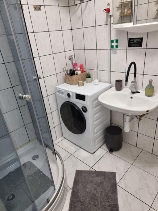Virka - studio apartment - SELF CHECK IN view 3