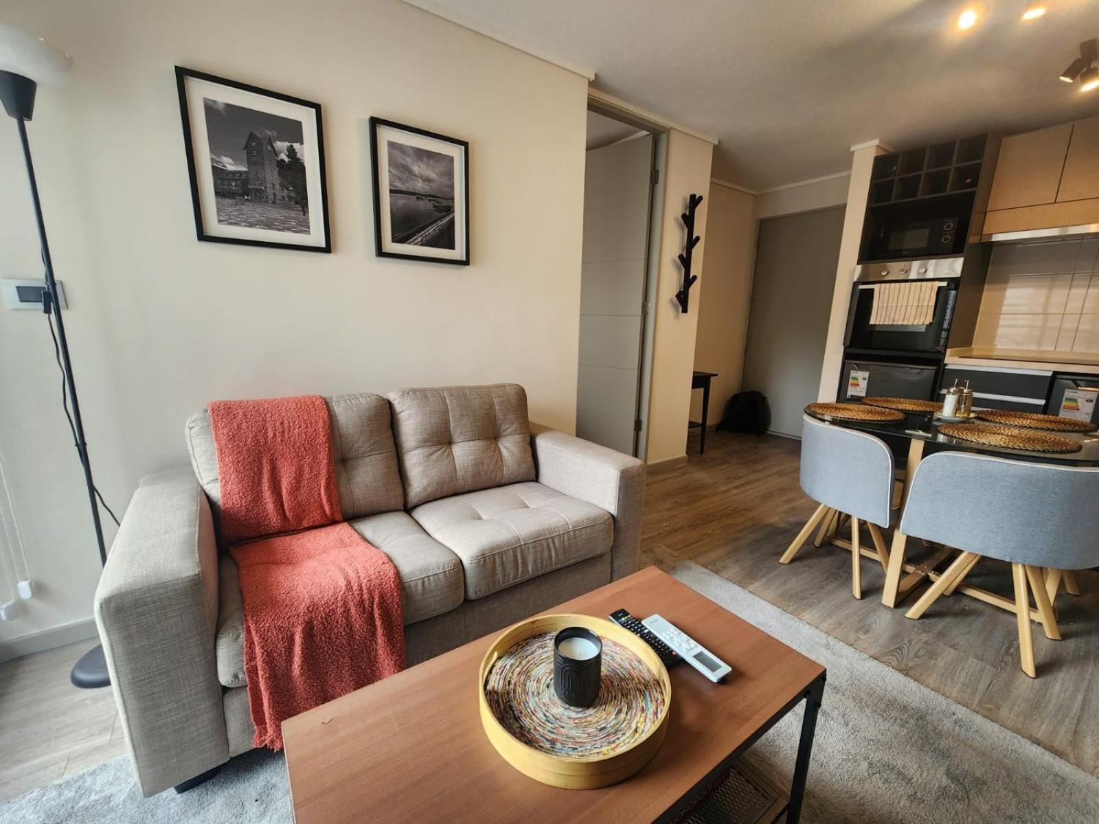 HOM I Nuevo y Moderno Depto 2D2B 3 PAX Santiago