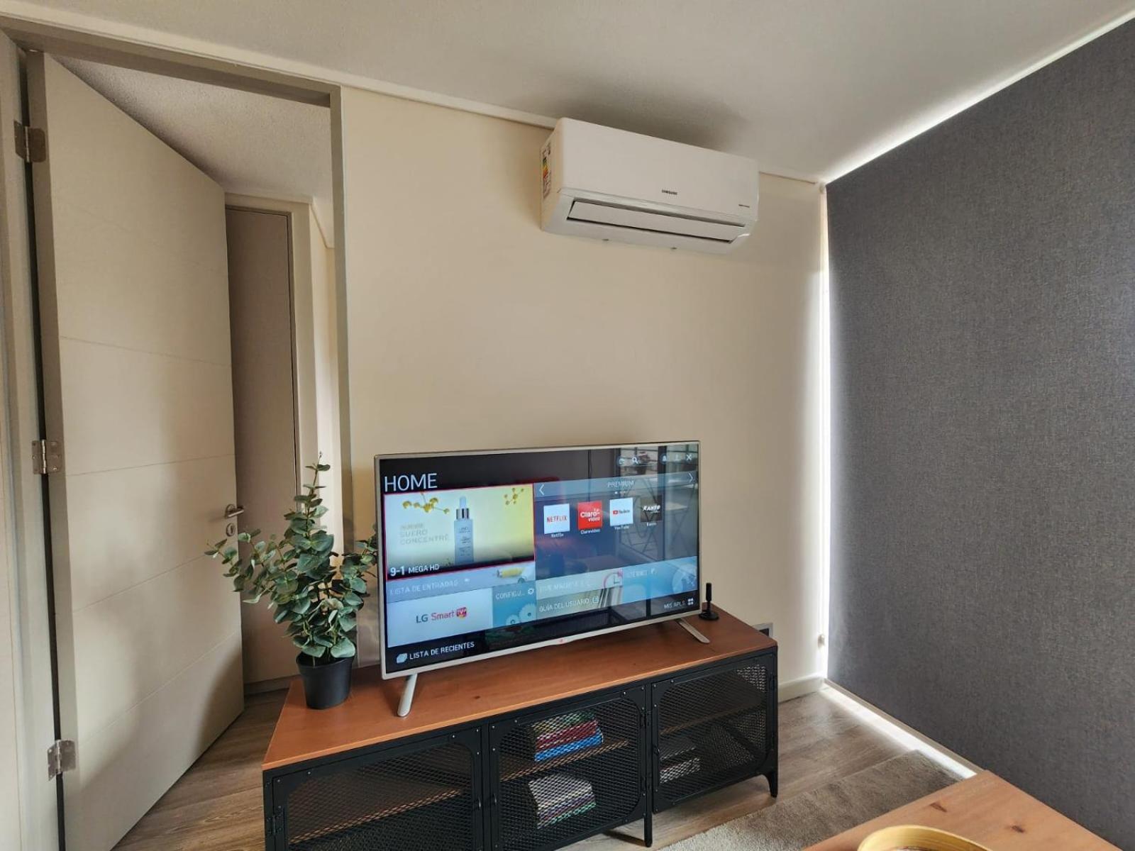 HOM I Nuevo y Moderno Depto 2D2B 3 PAX Santiago