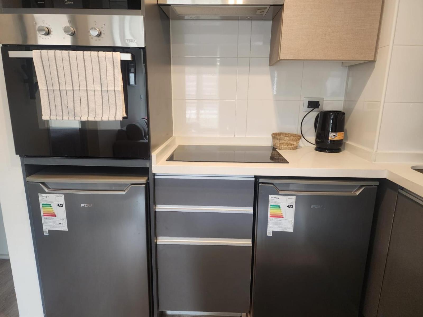 HOM I Nuevo y Moderno Depto 2D2B 3 PAX Santiago