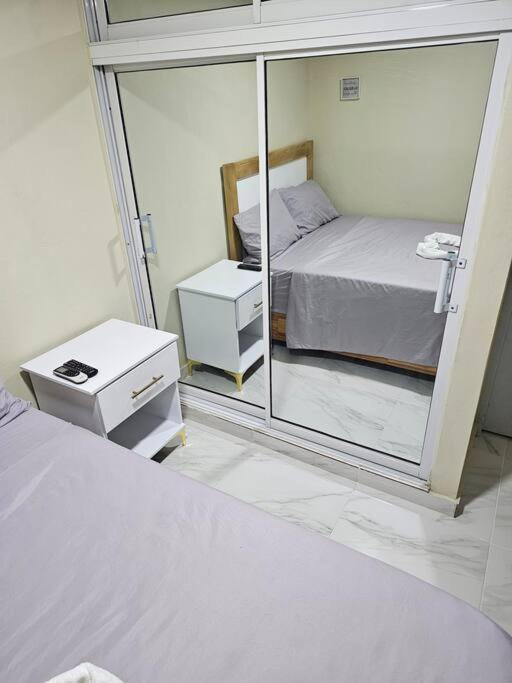 hermoso aparta estudio a 10 minutos del centro view 4
