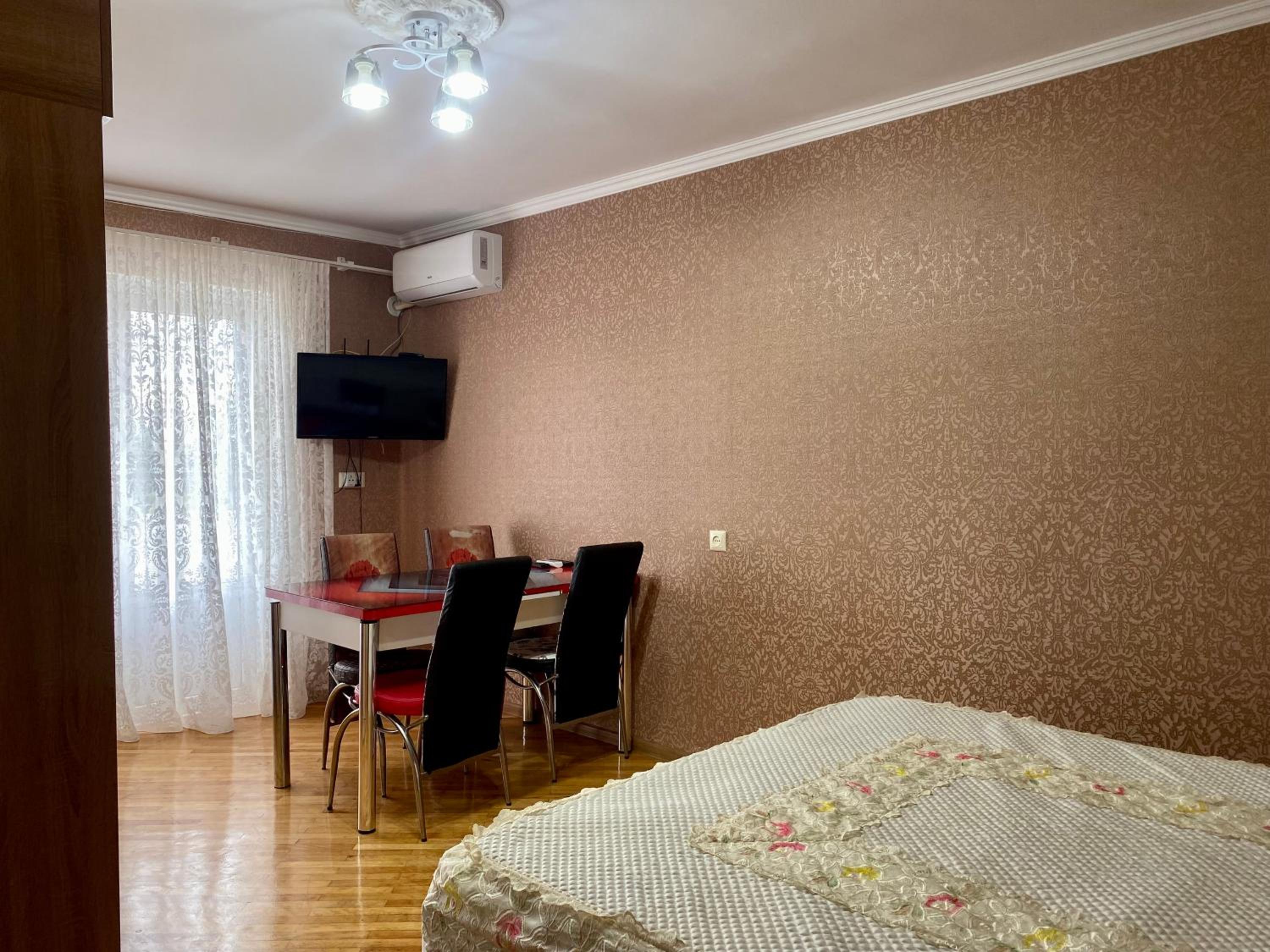 Apartment in Kutaisi Aghmashenebeli 129 view 4