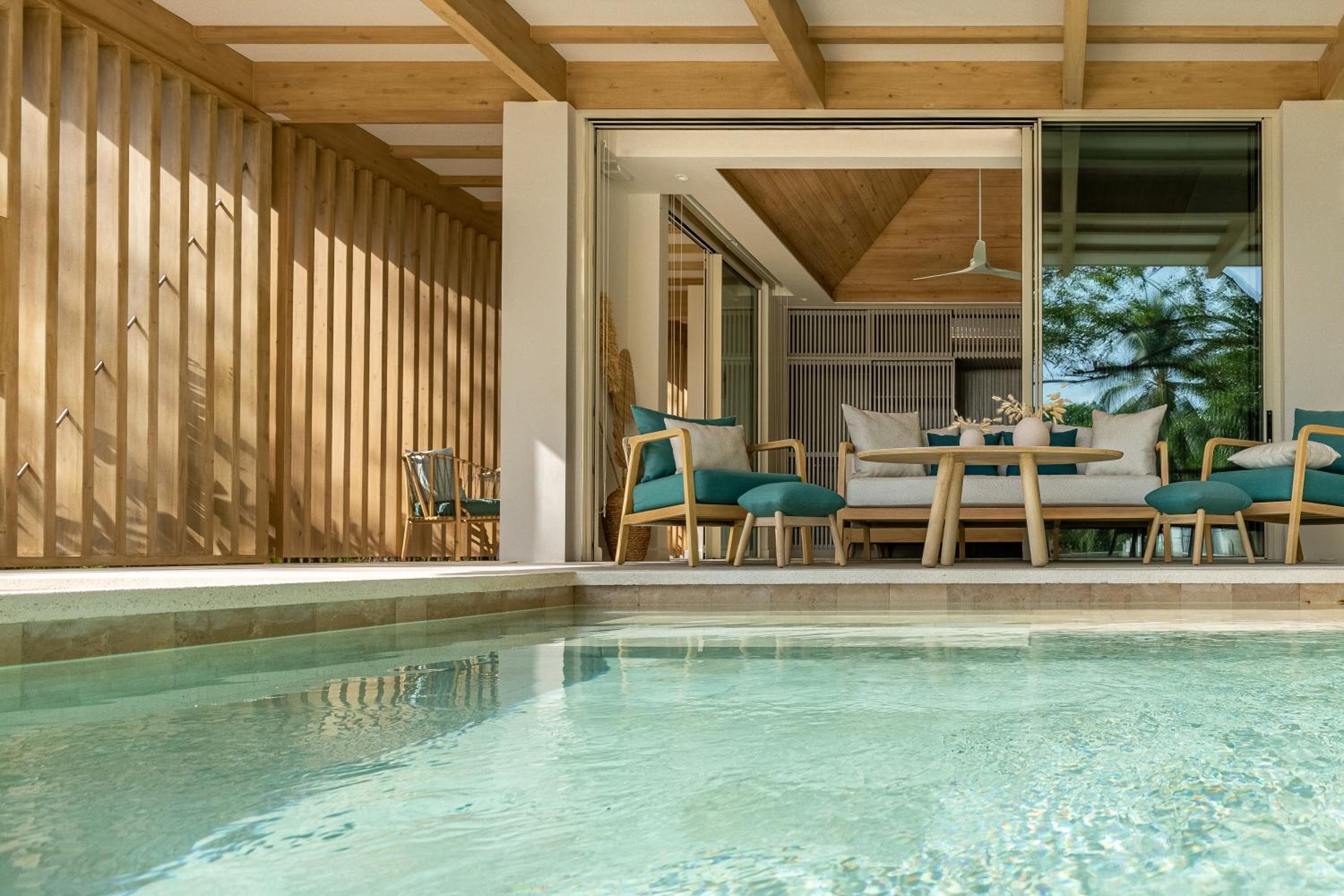 New Beachfront House - Casa Aura
