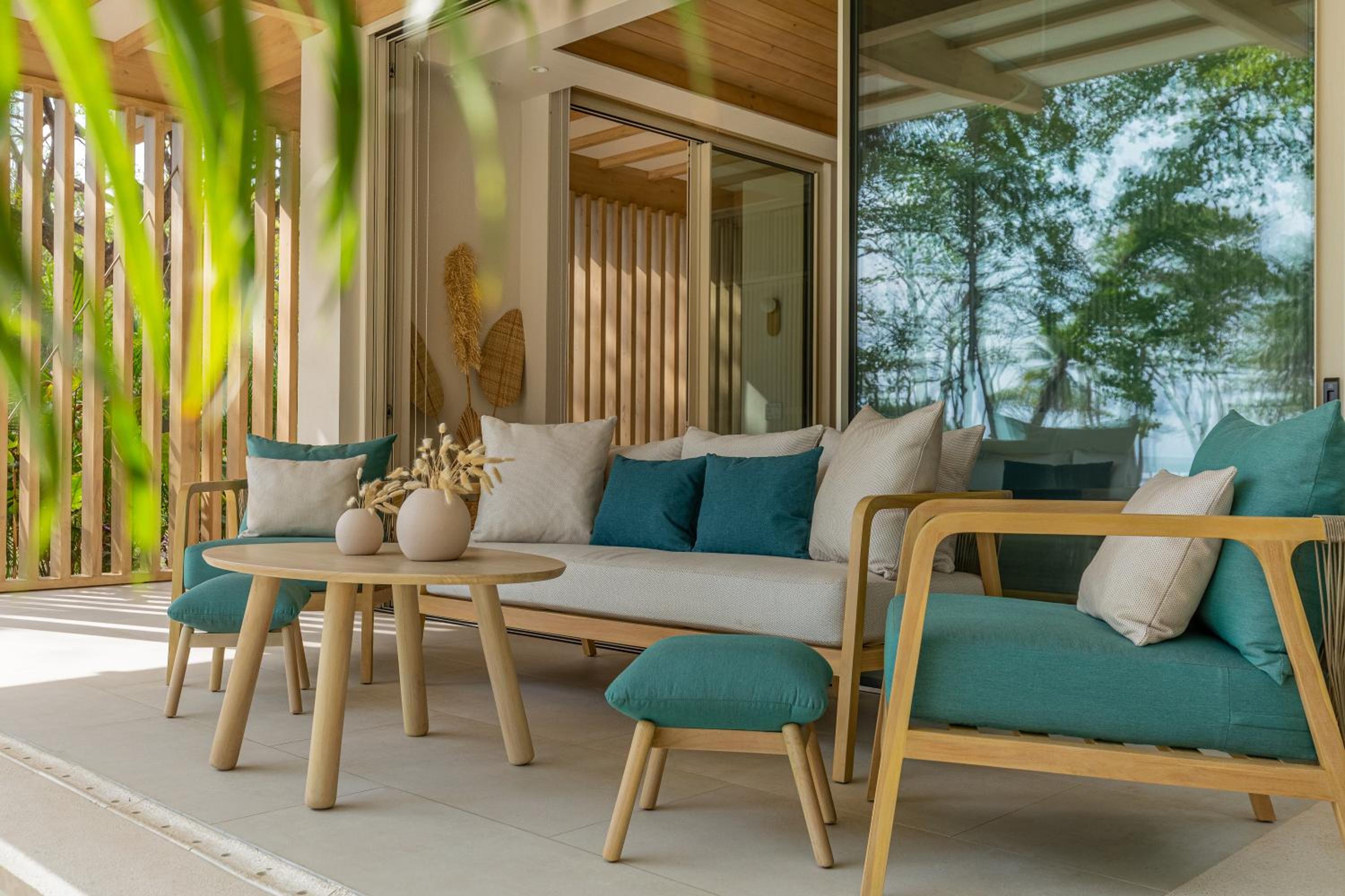 New Beachfront House - Casa Aura