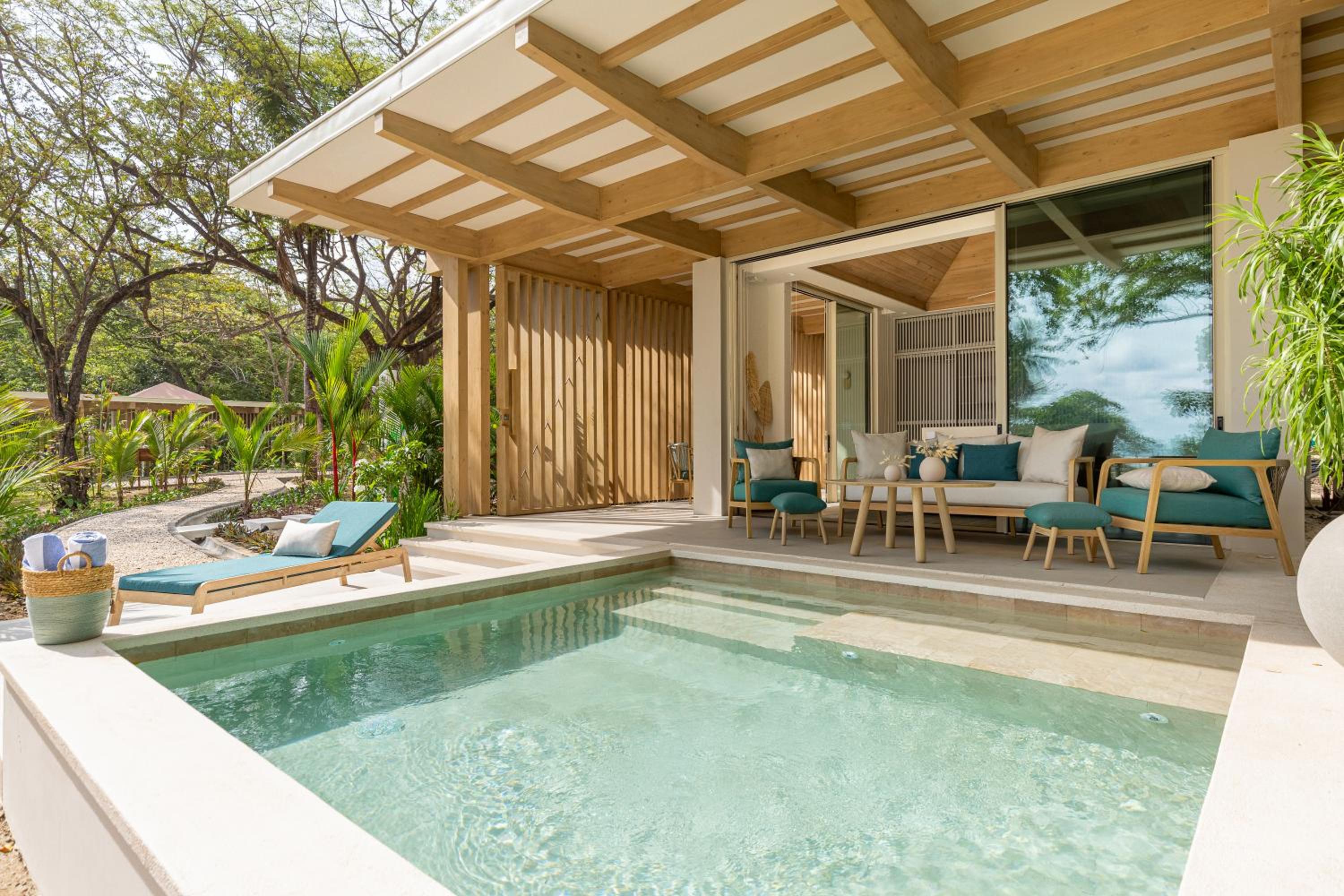 New Beachfront House - Casa Aura