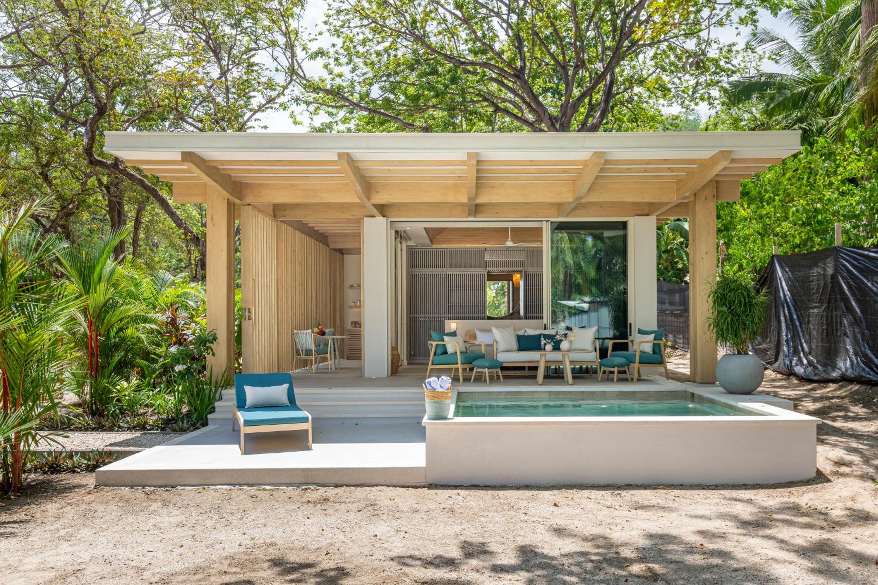 New Beachfront House - Casa Aura