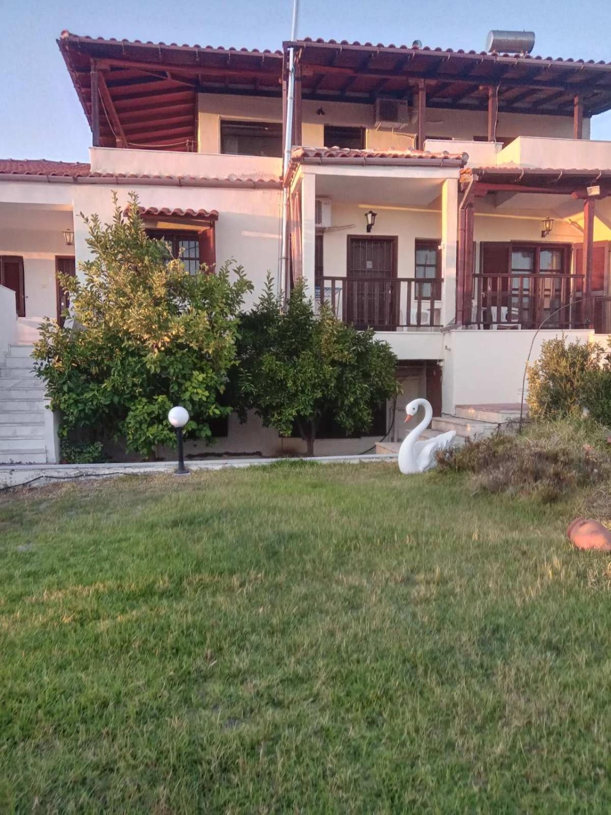 Apartments Giannis