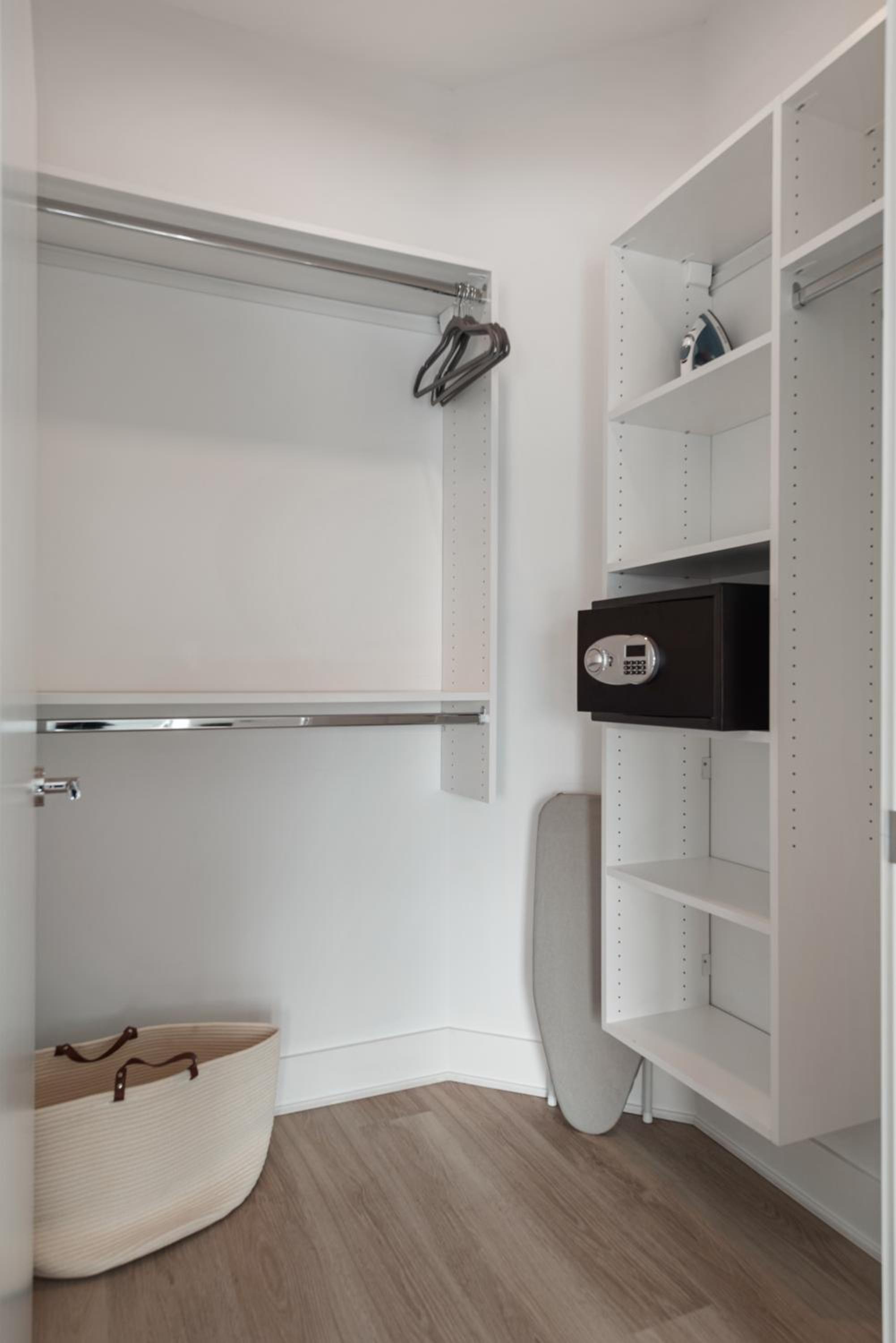 Avra Stylish Apartments Prime West Loop Location Near Union Park