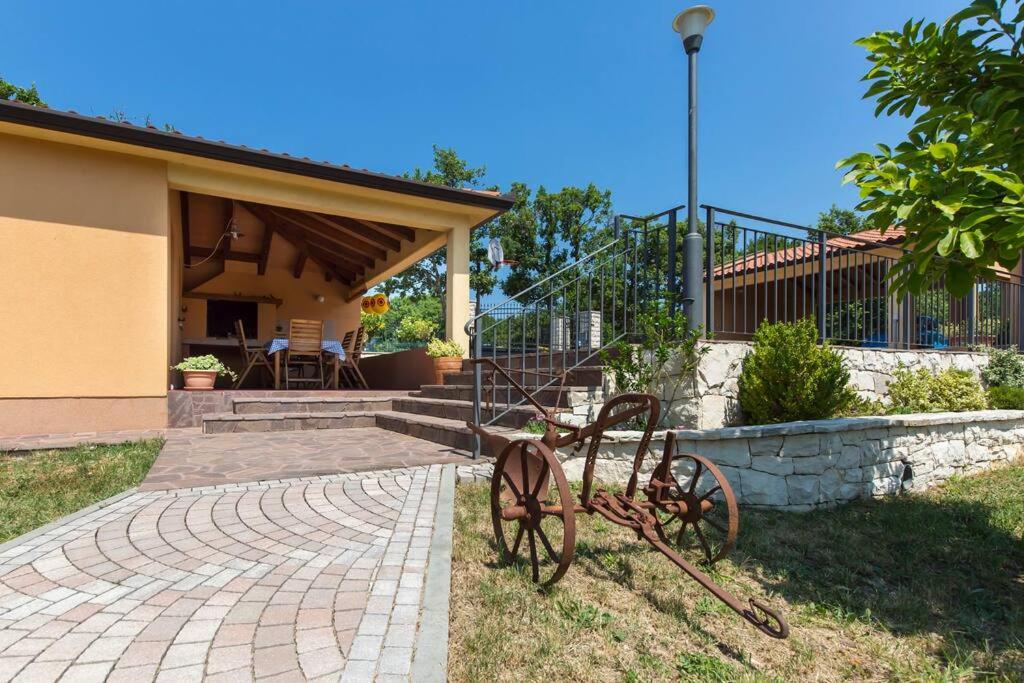 Villa Dani-with big pool 50m2 view 5