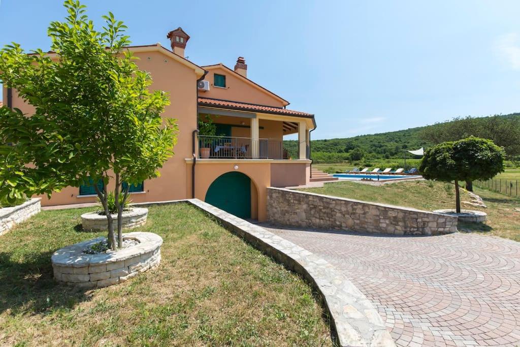 Villa Dani-with big pool 50m2 view 4