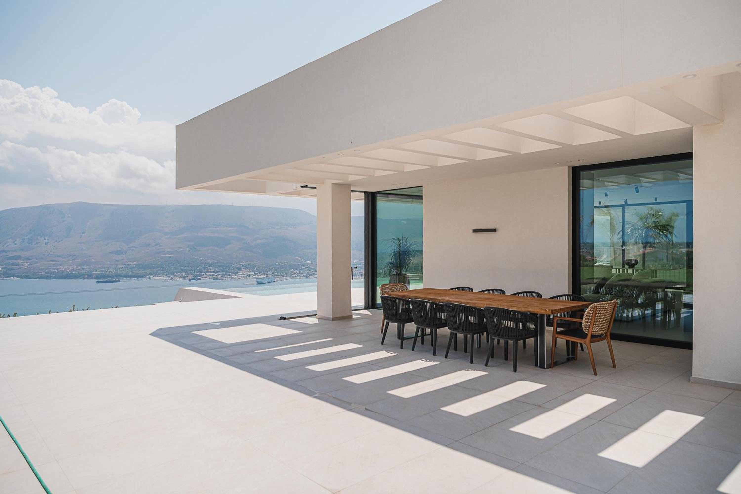 Avery Villa view 5