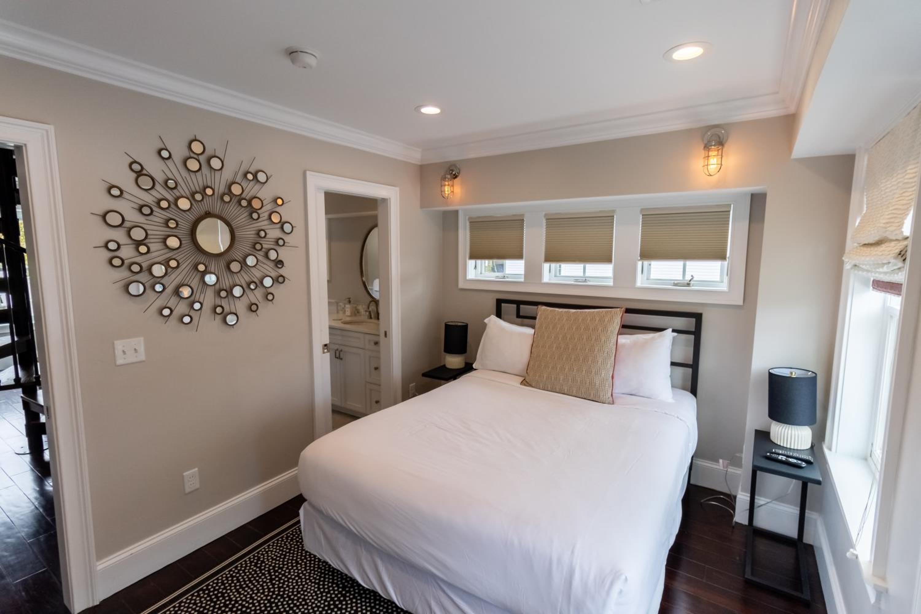 The Newport Lofts - 543 Thames Street