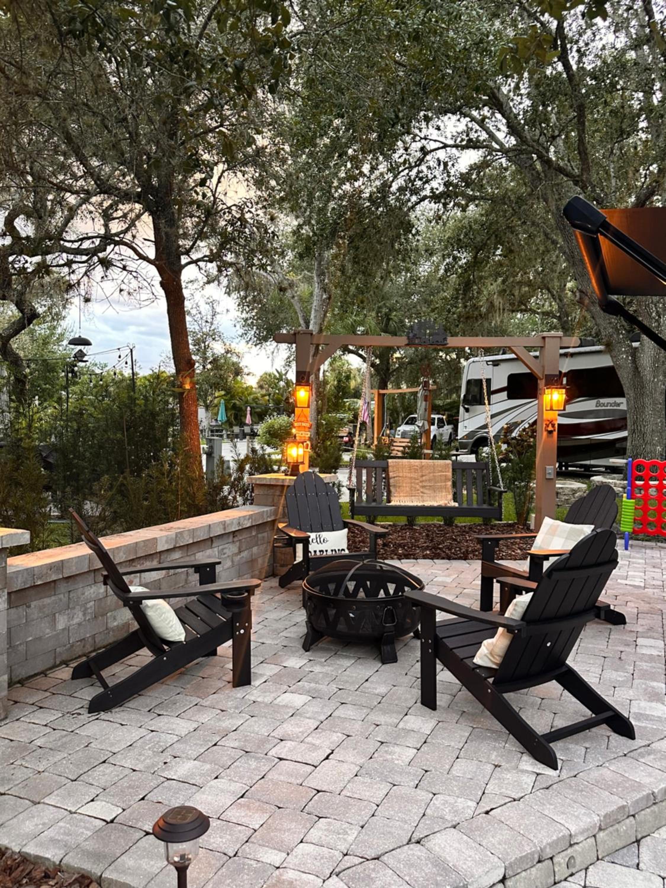 Camper RV in River Ranch - Property Image 17