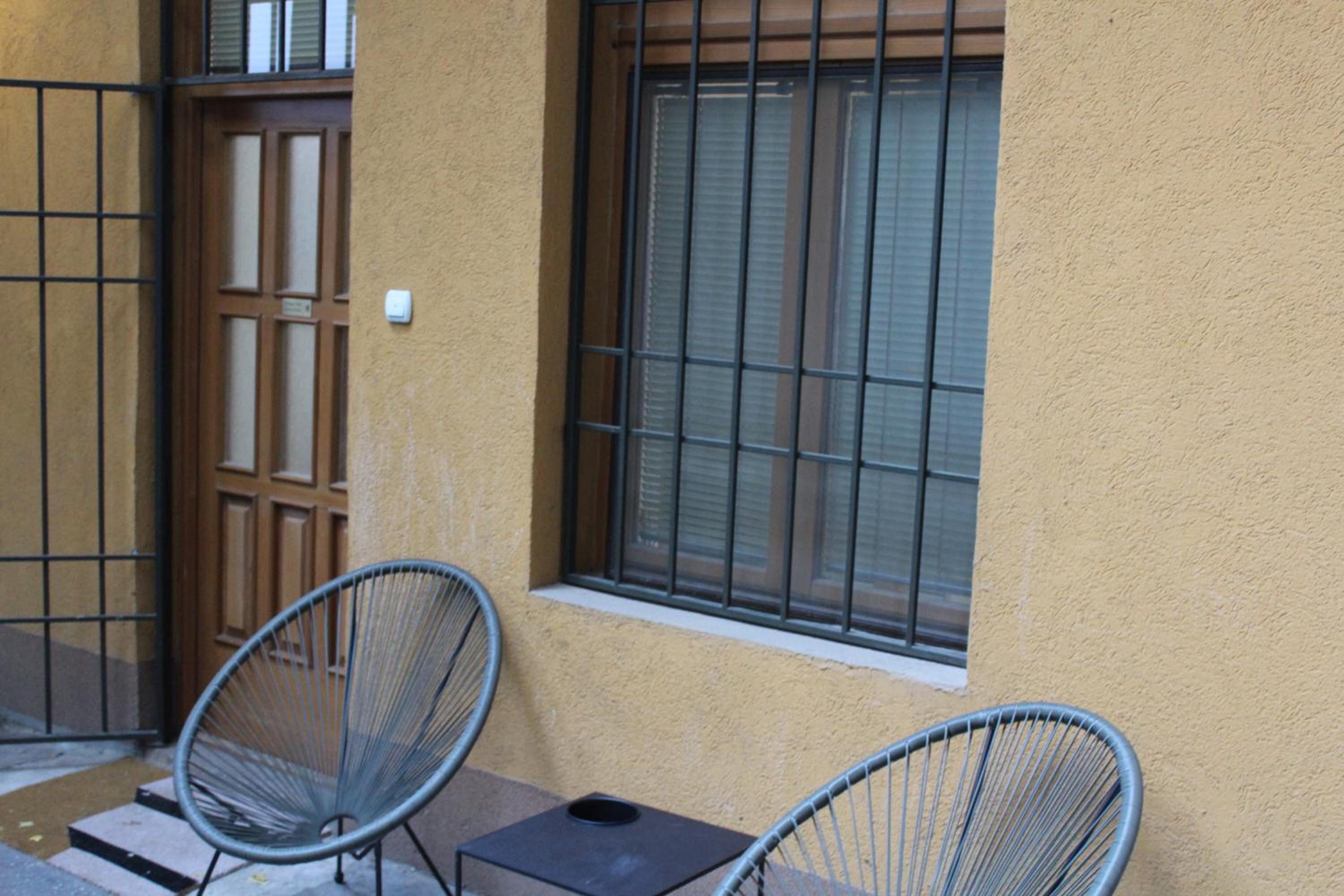 Urban Central Duplex