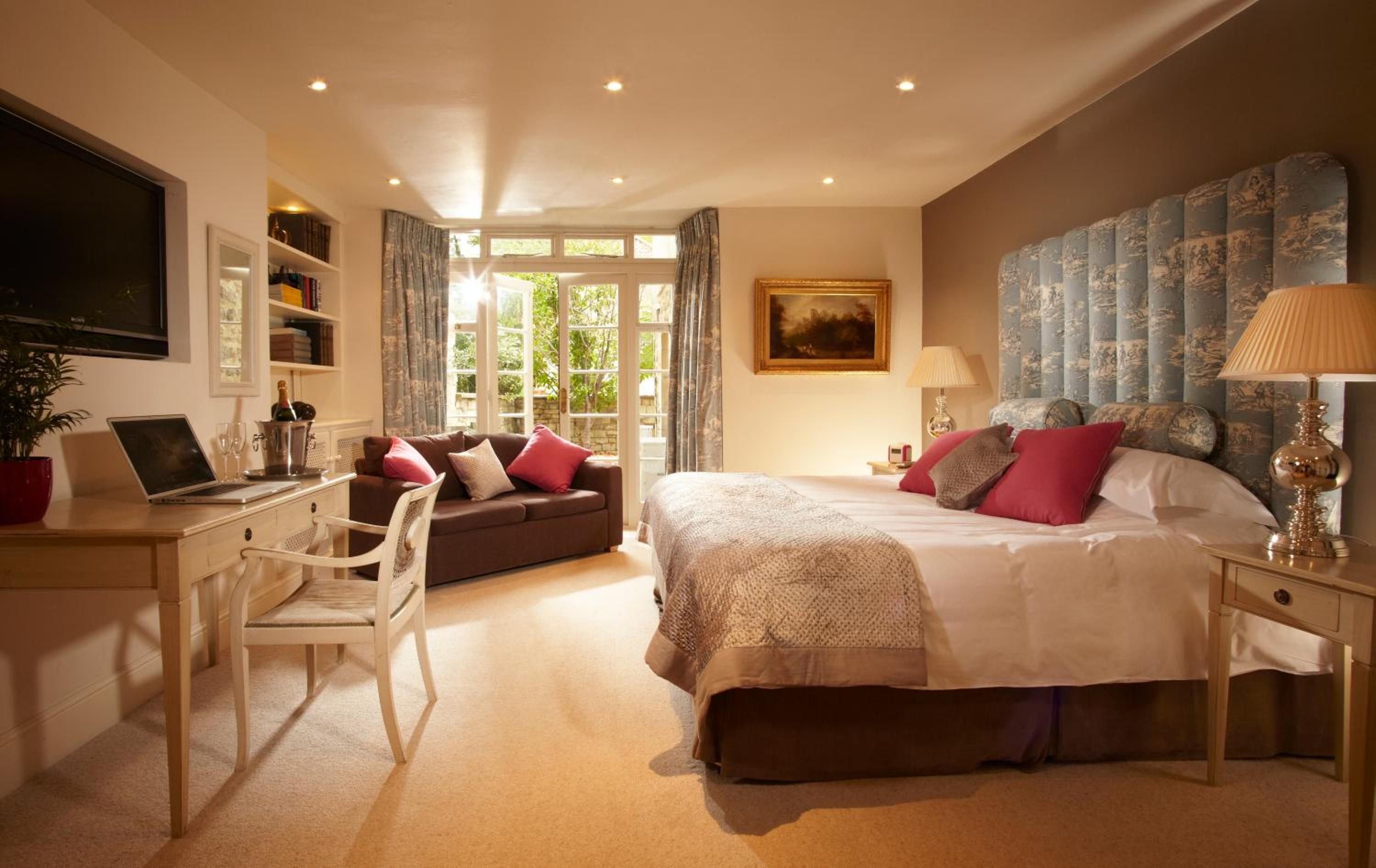 The Windsor Town House view 2