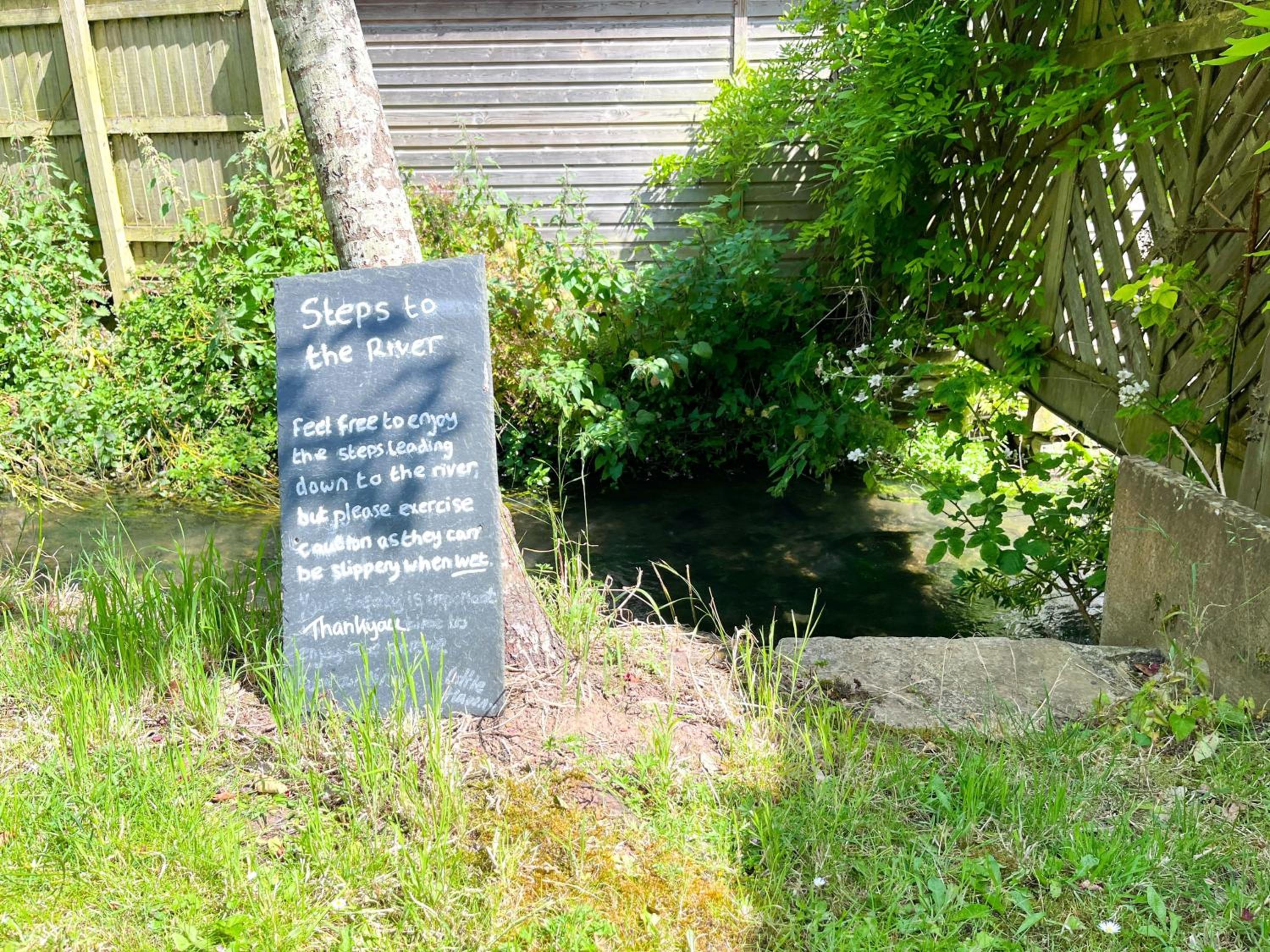 Cotswold Dream Getaways view 3
